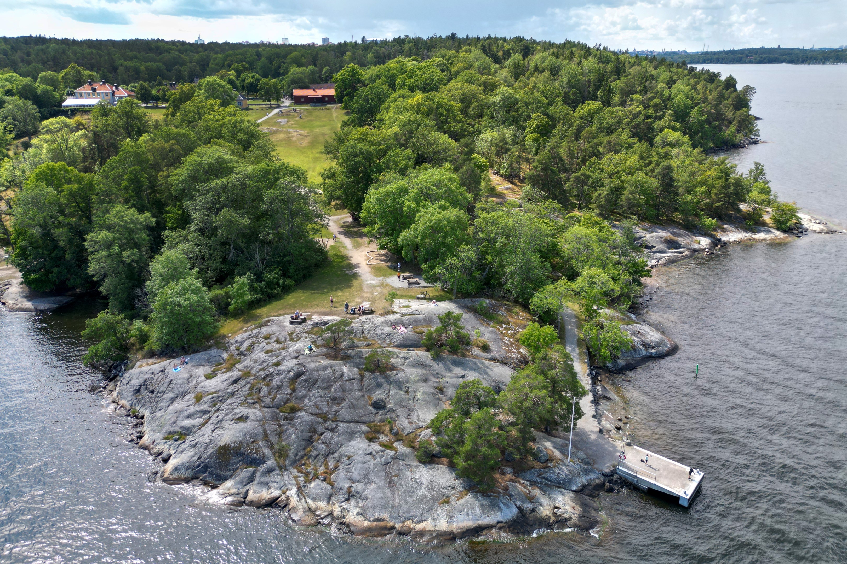 Bostadsbild från Lärkstigen 6, Till salu i Skuru, Nacka