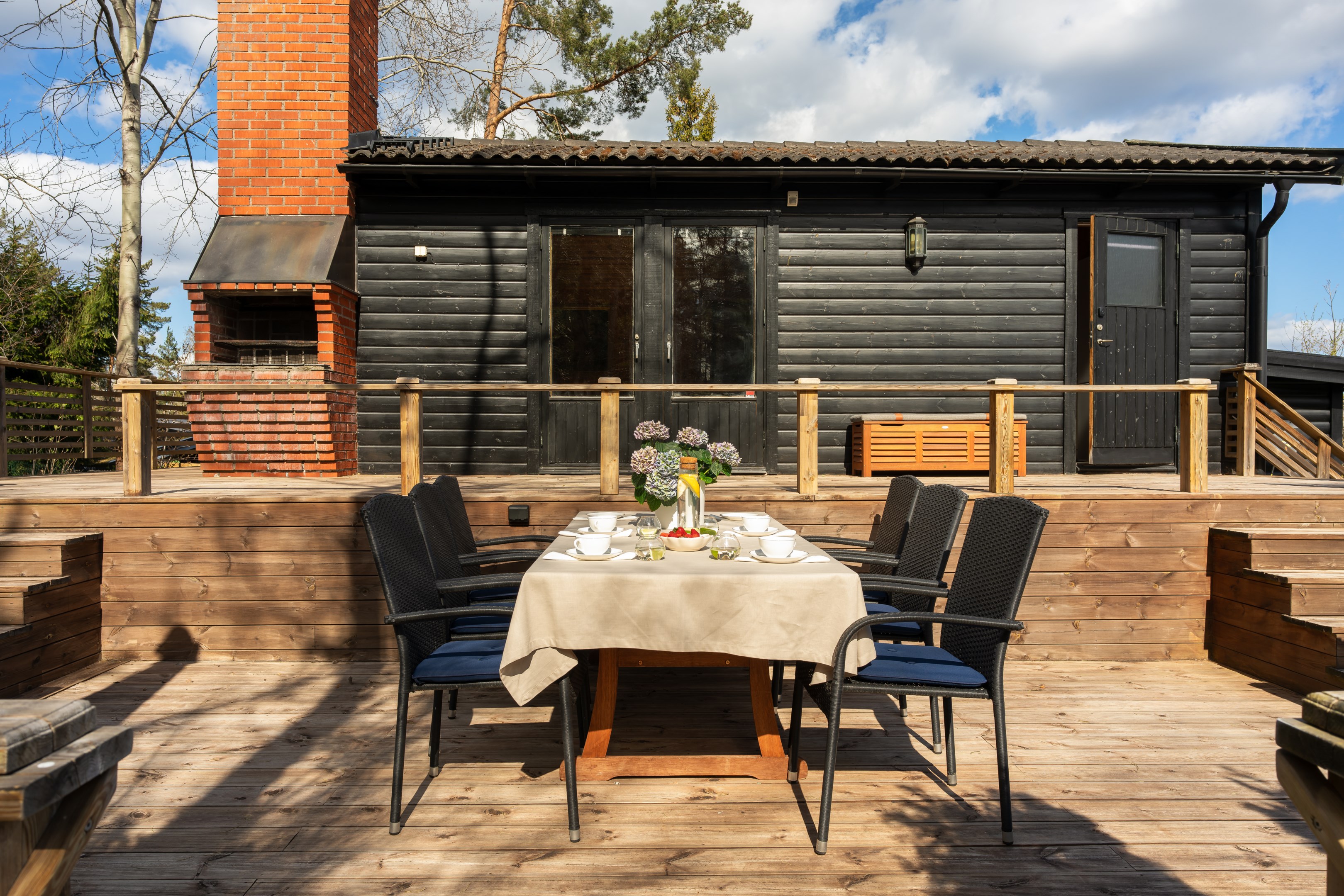 Bostadsbild från Lärkstigen 6, Till salu i Skuru, Nacka