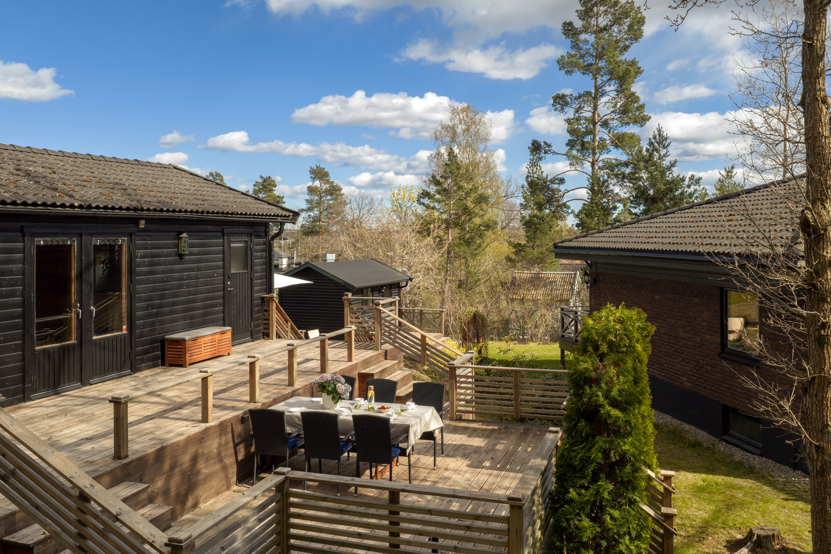 Bostadsbild från Lärkstigen 6, Till salu i Skuru, Nacka