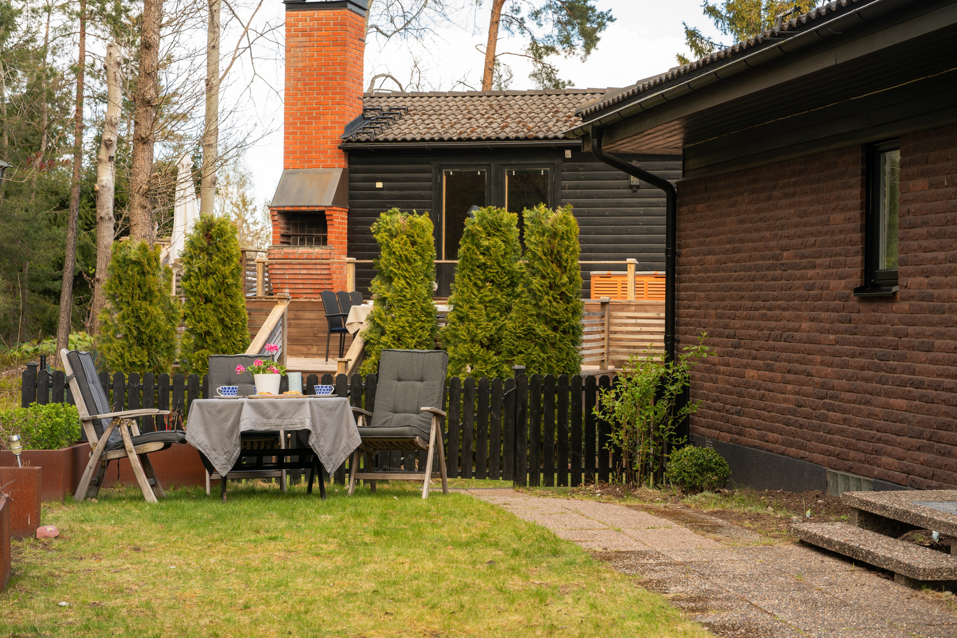 Bostadsbild från Lärkstigen 6, Till salu i Skuru, Nacka