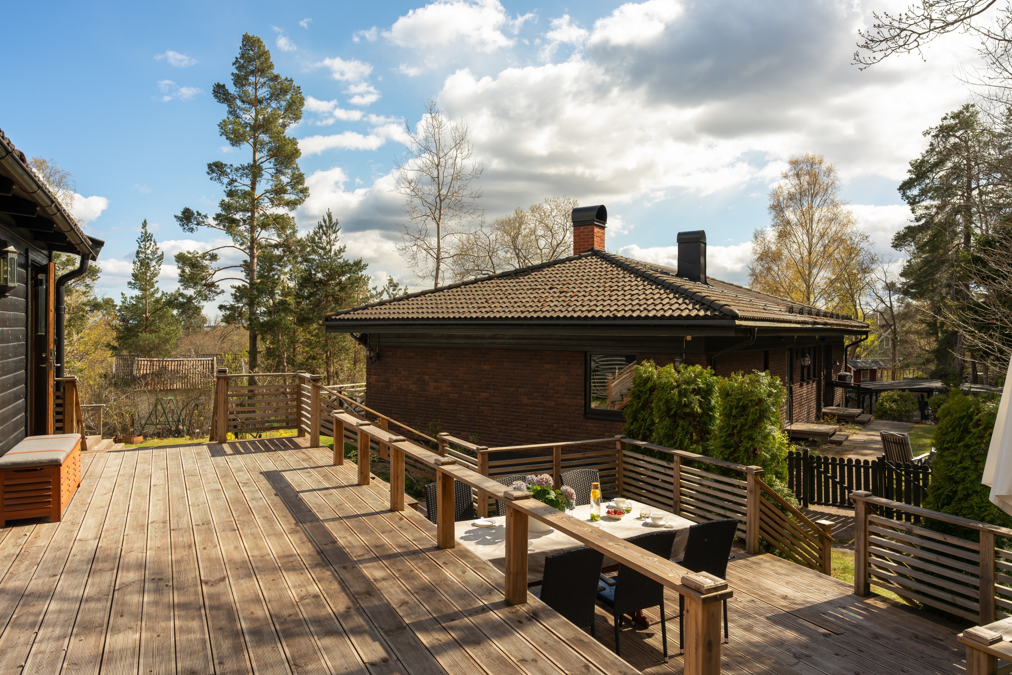 Bostadsbild från Lärkstigen 6, Till salu i Skuru, Nacka
