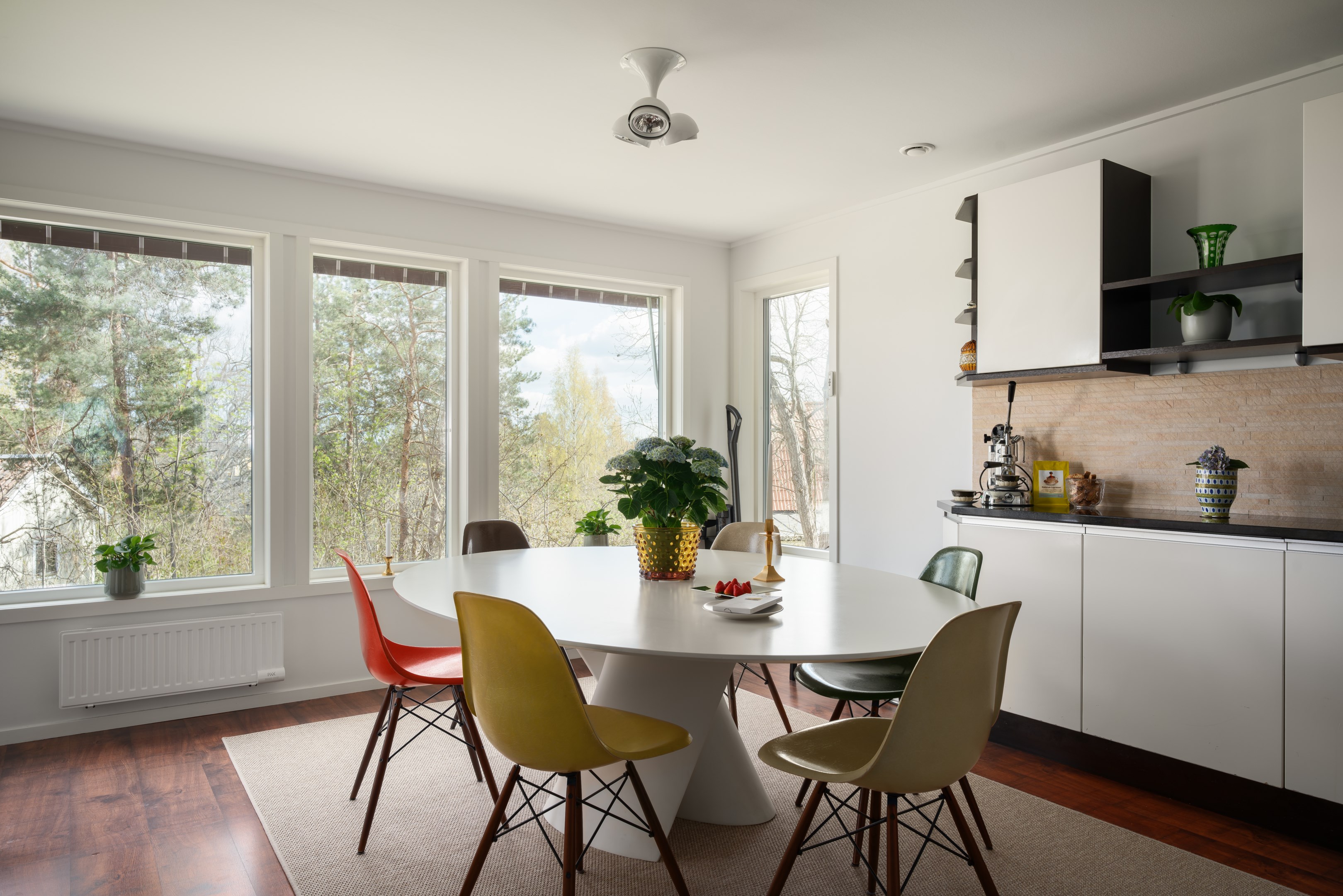 Bostadsbild från Lärkstigen 6, Till salu i Skuru, Nacka