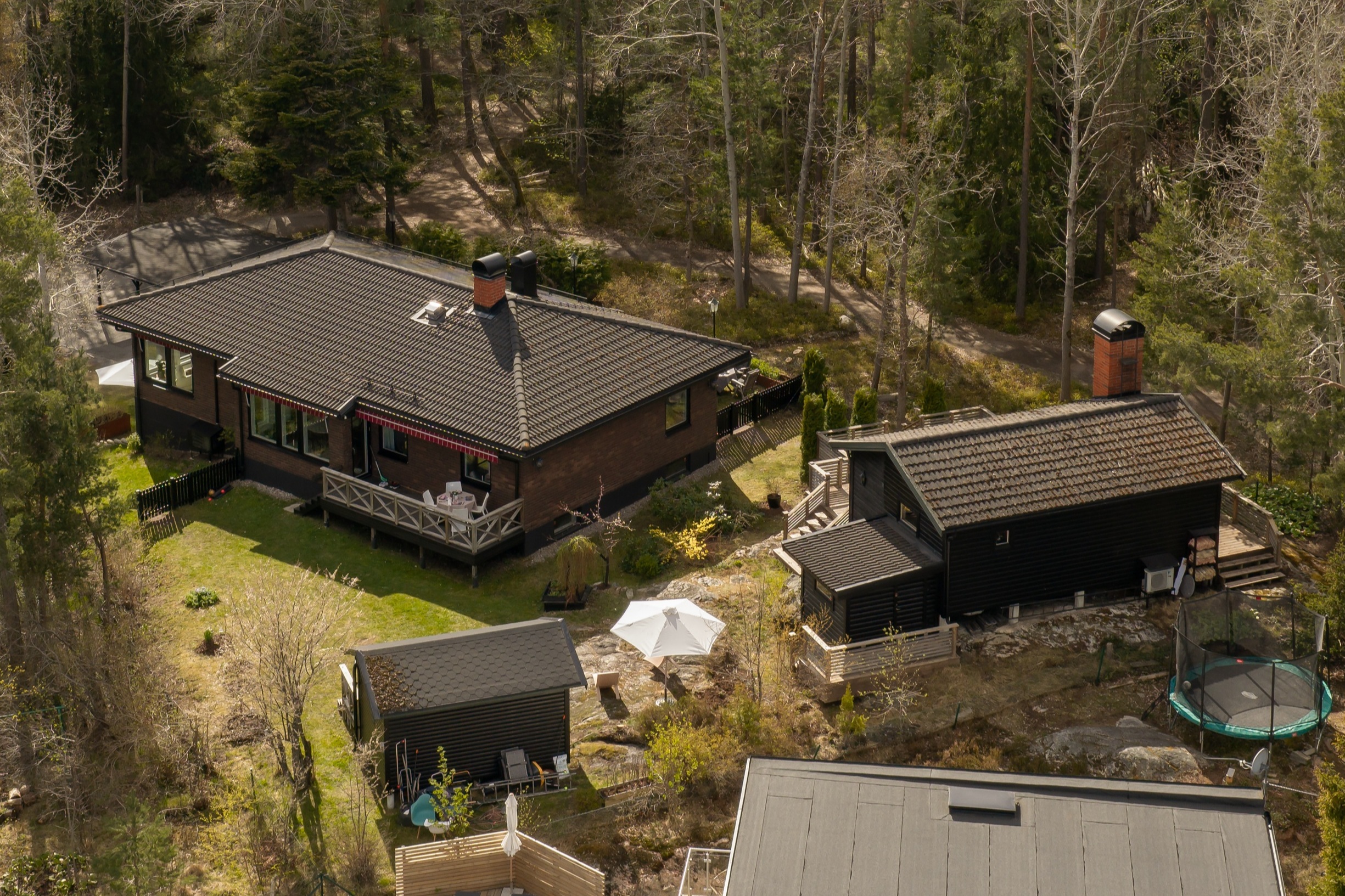 Bostadsbild från Lärkstigen 6, Till salu i Skuru, Nacka