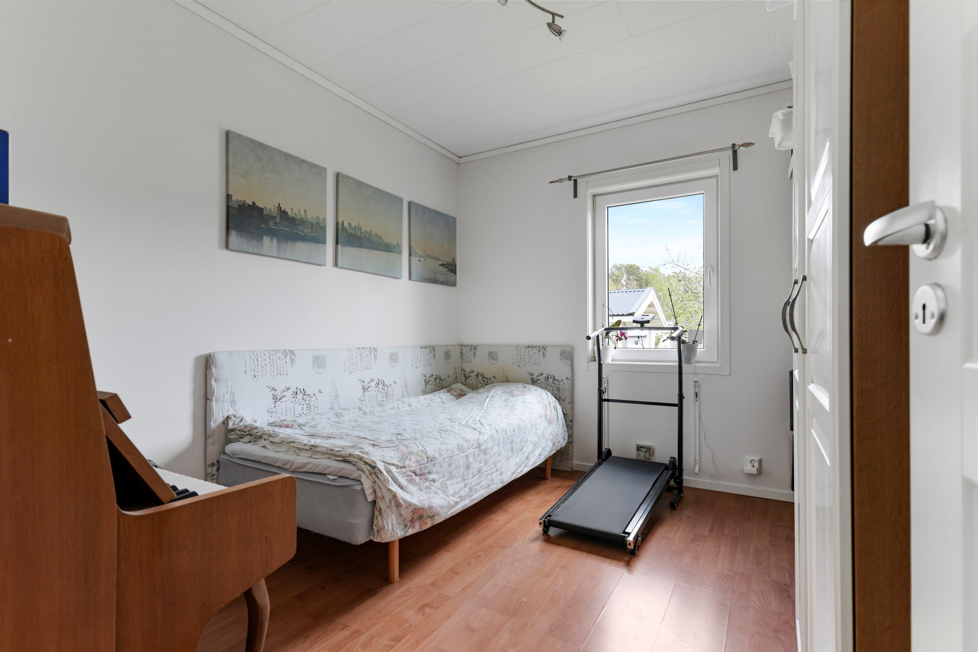 Bostadsbild från Stugvägen 3, Till salu i Alunda, Östhammar