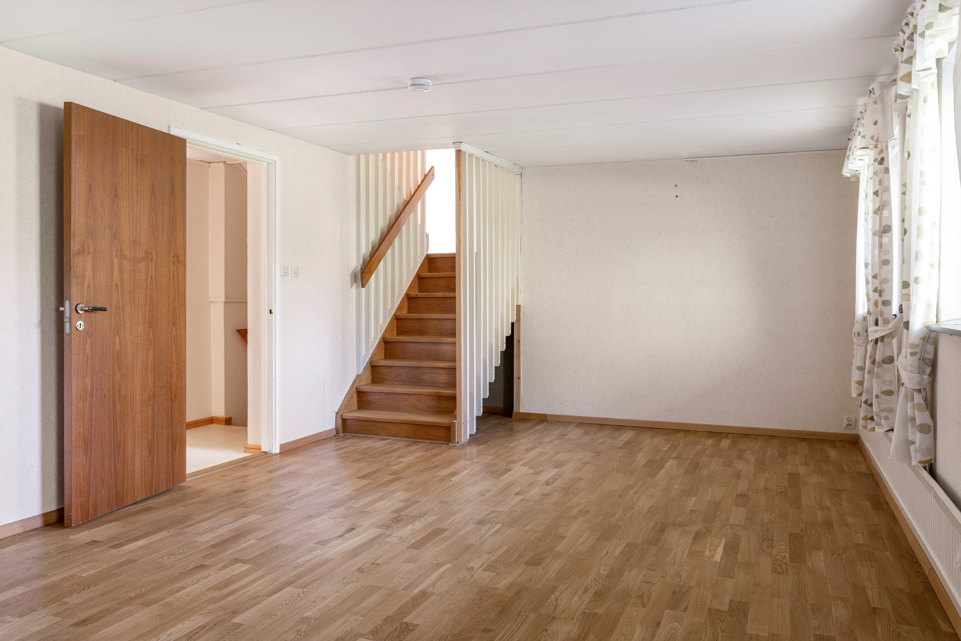 Bostadsbild från Skivlingsvägen 5, Till salu i Norby, Uppsala
