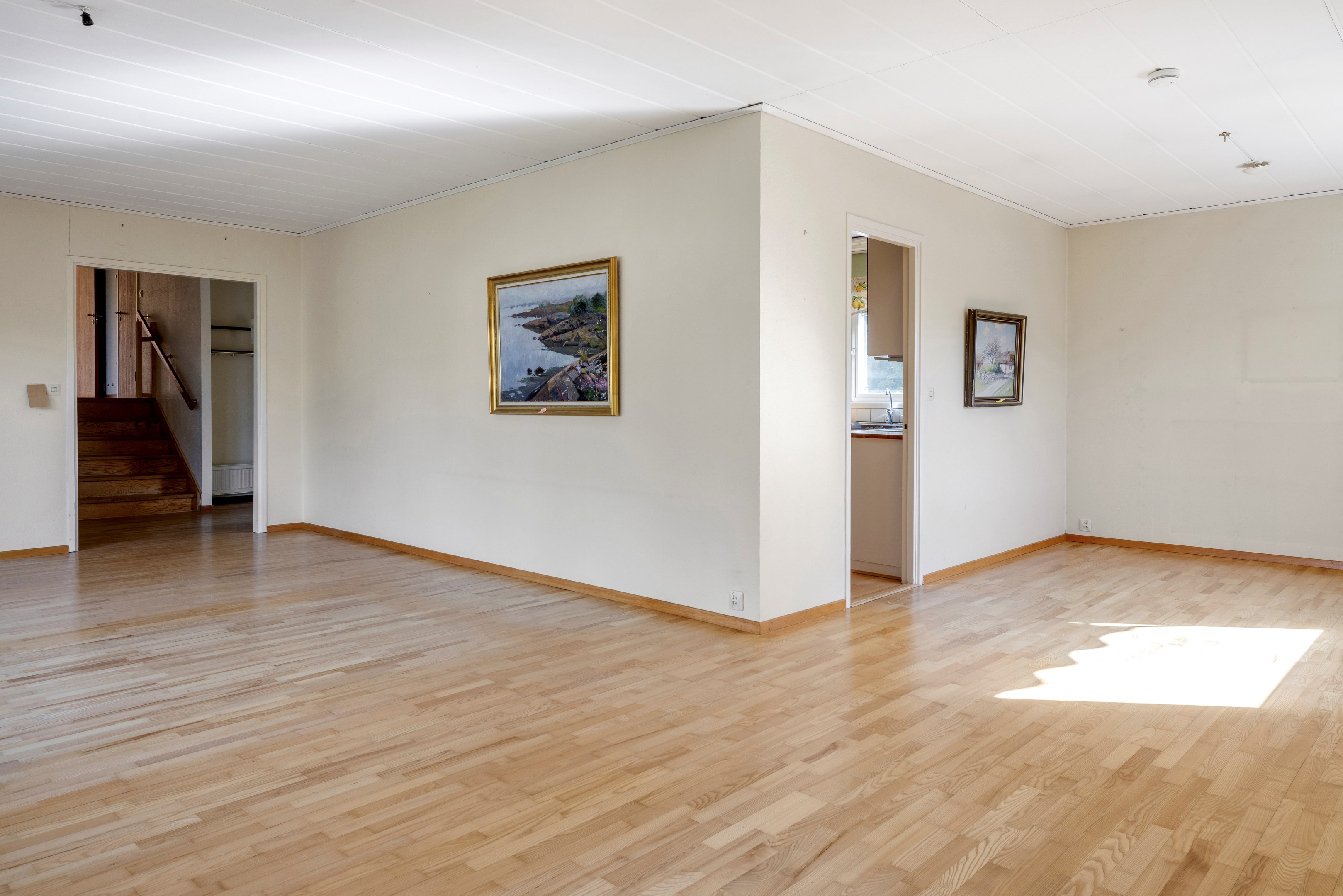 Bostadsbild från Skivlingsvägen 5, Till salu i Norby, Uppsala
