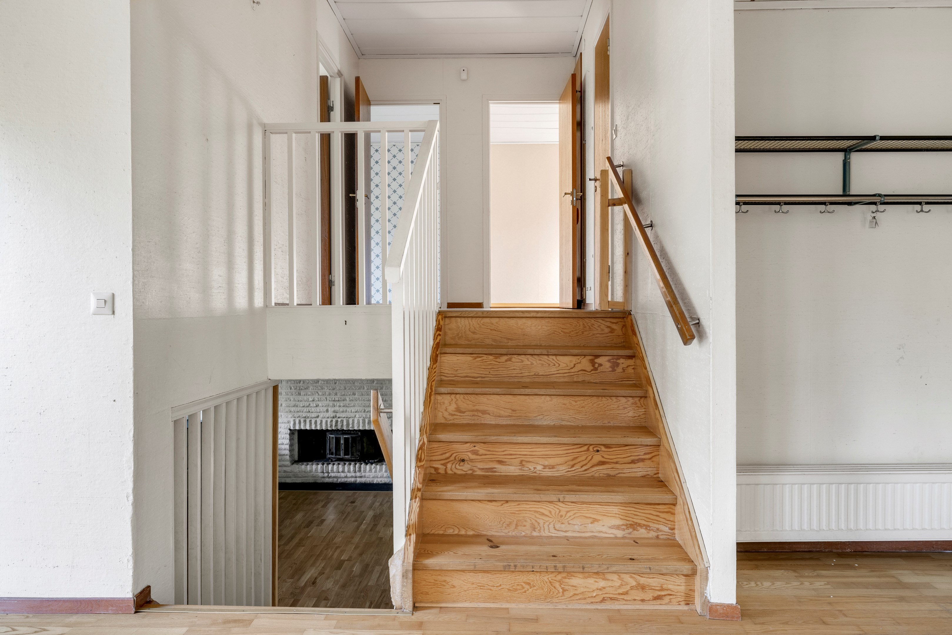 Bostadsbild från Skivlingsvägen 5, Till salu i Norby, Uppsala