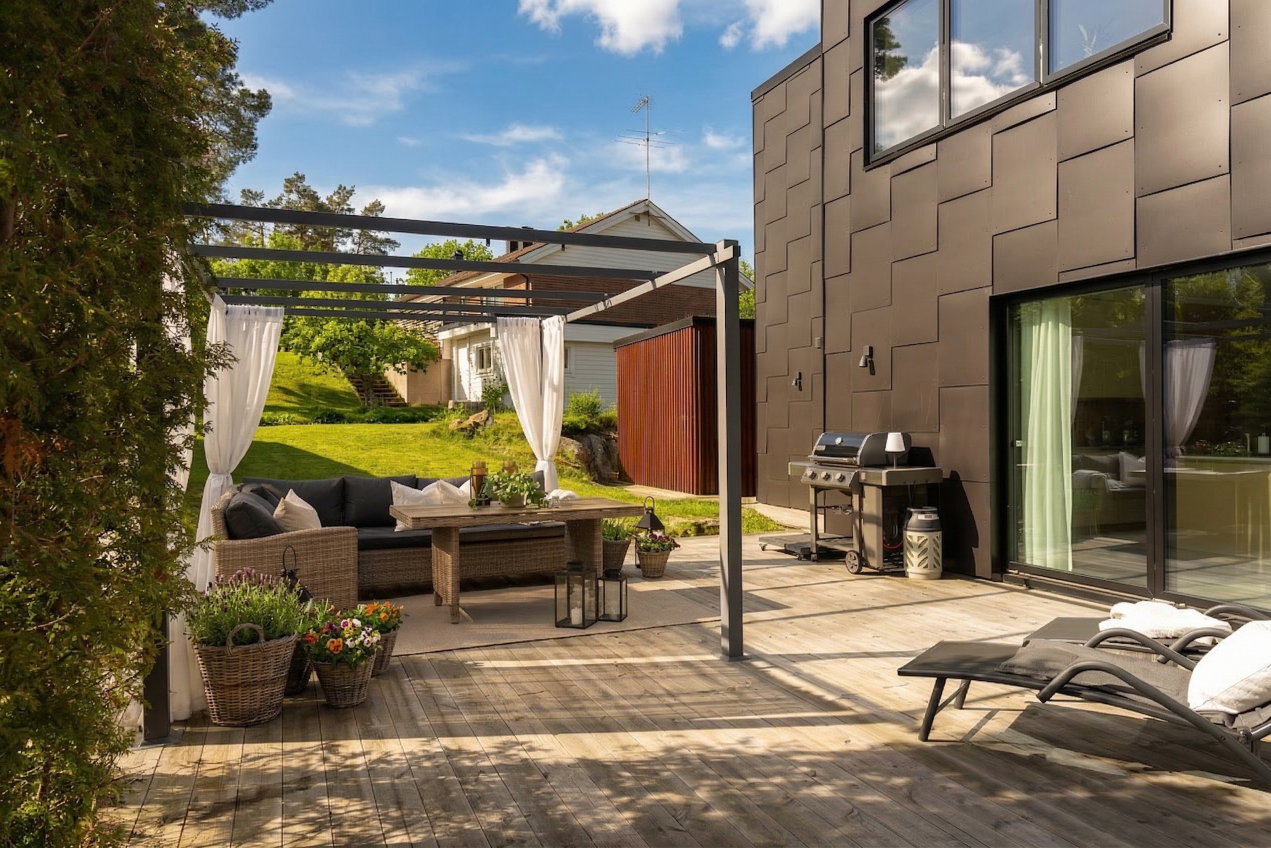 Bostadsbild från Sommargyllens backe 1, Såld i Lännersta, Nacka