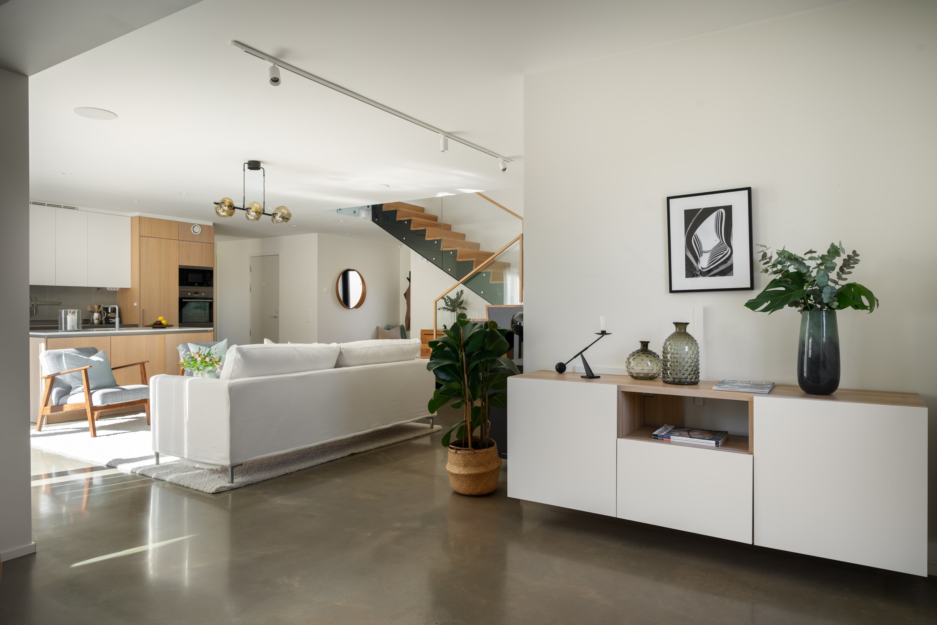 Bostadsbild från Sommargyllens backe 1, Såld i Lännersta, Nacka