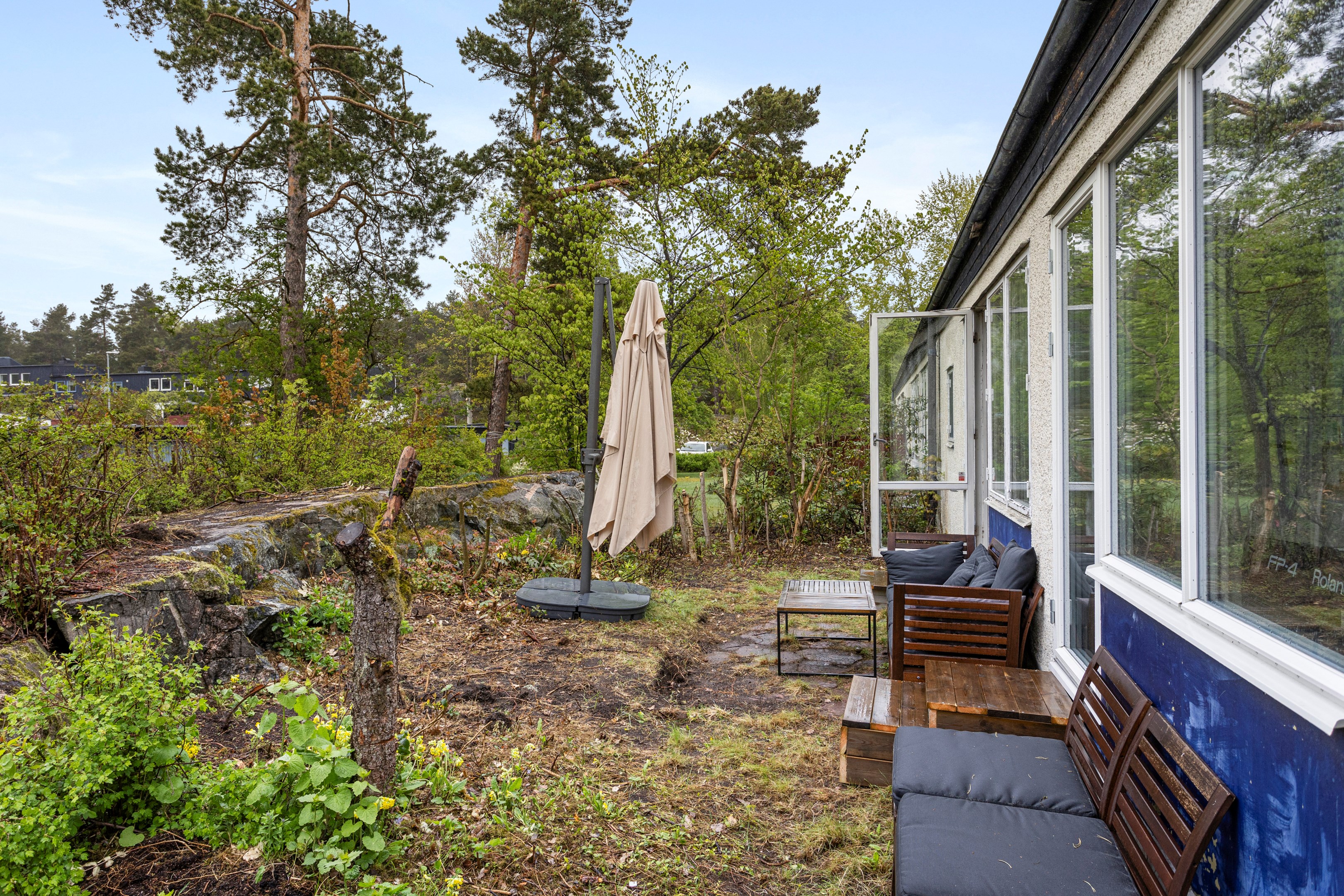 Bostadsbild från Sten Stures väg 6, Till salu i Duvnäs Utskog, Nacka