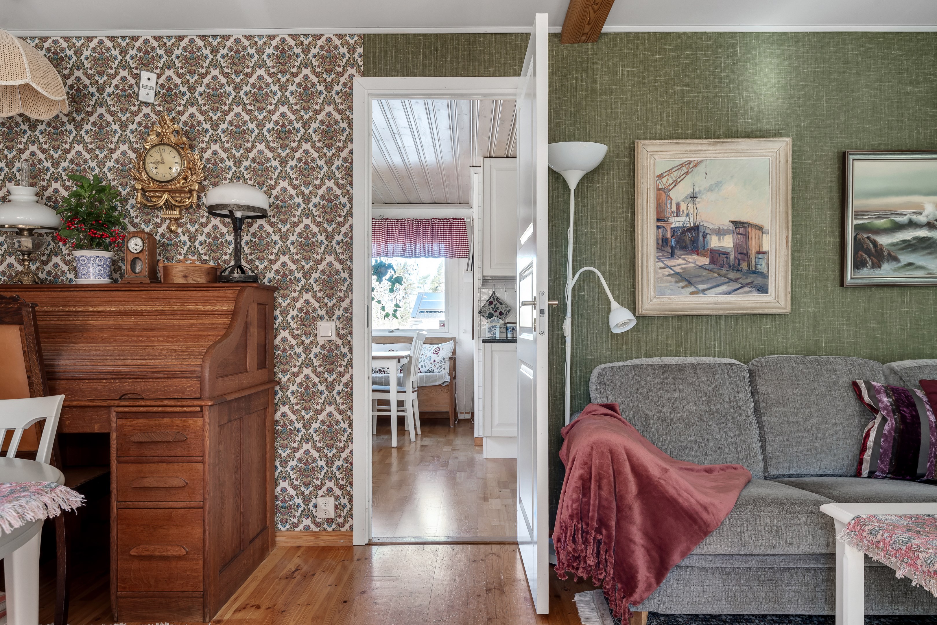 Bostadsbild från Bergvägen 8, Såld i Storvreta, Uppsala