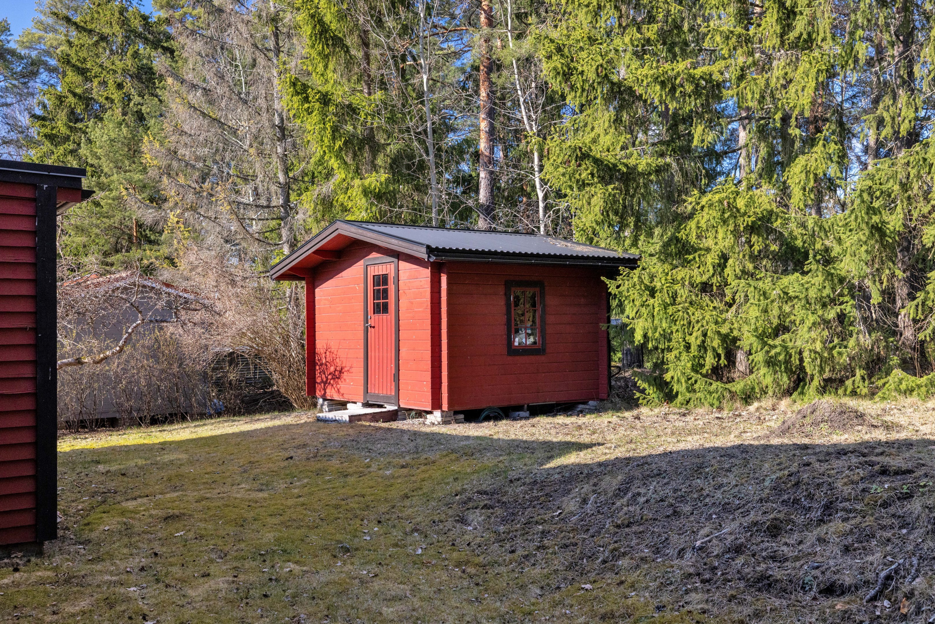 Bostadsbild från Bergvägen 8, Såld i Storvreta, Uppsala