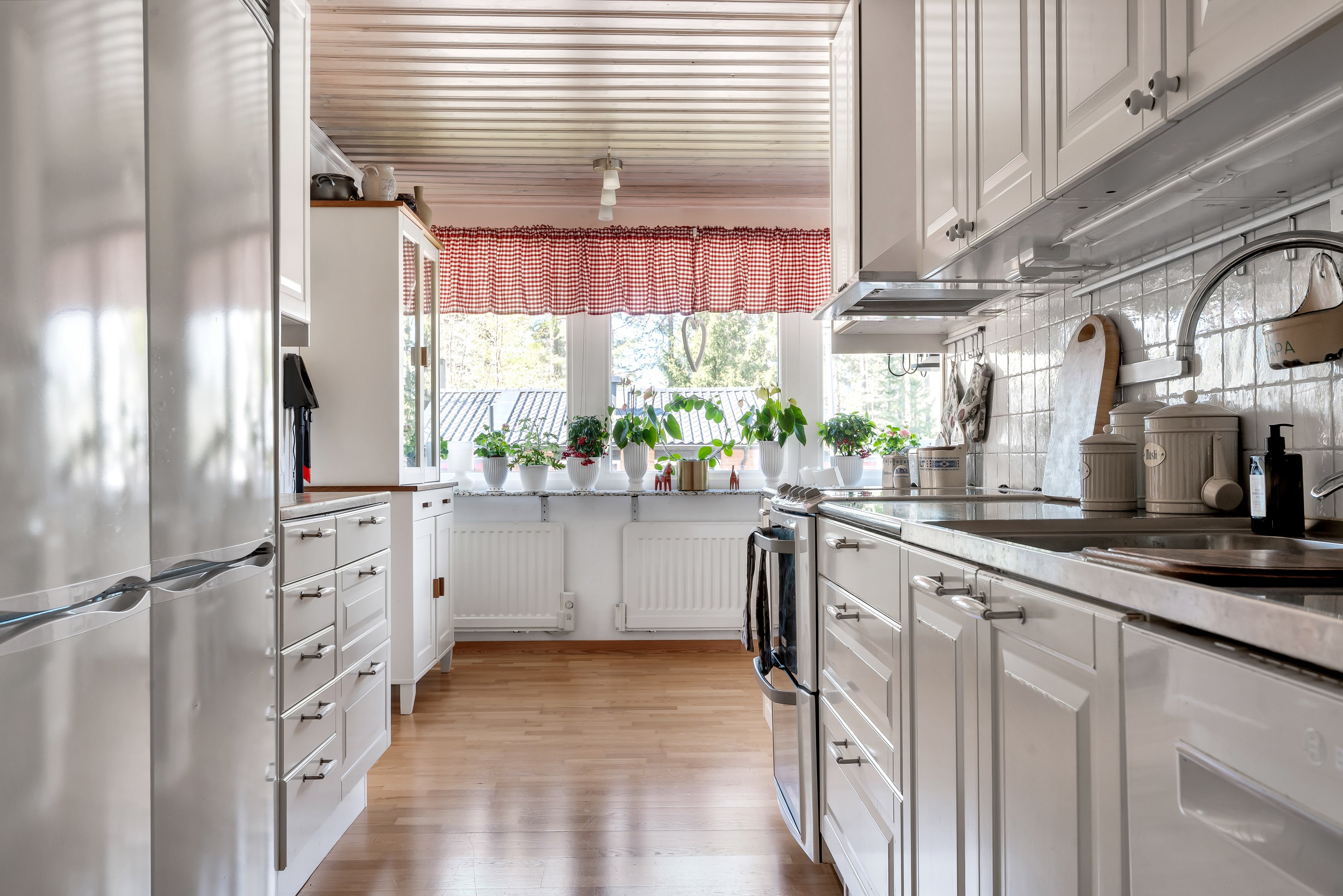 Bostadsbild från Bergvägen 8, Såld i Storvreta, Uppsala