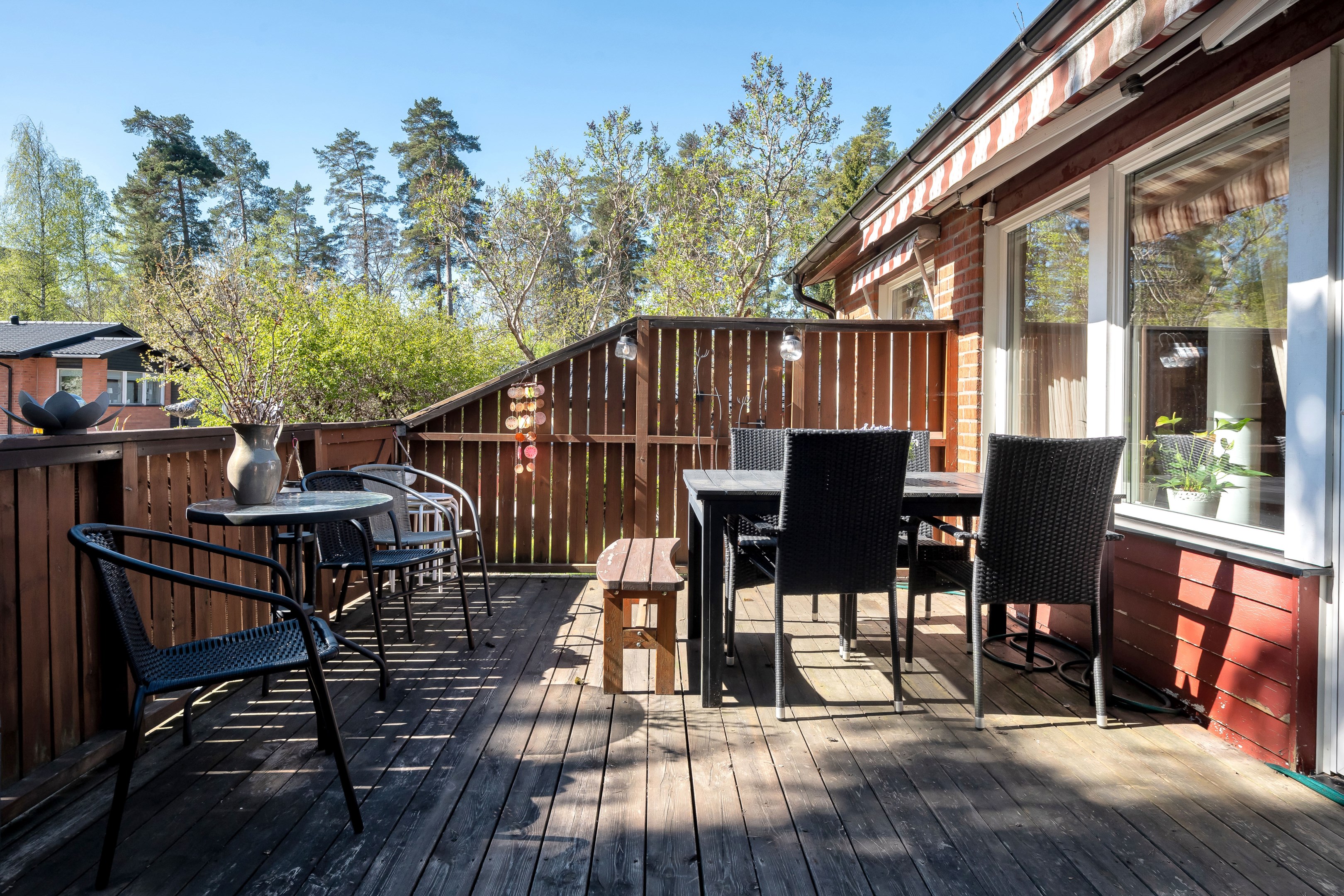 Bostadsbild från Bergvägen 8, Såld i Storvreta, Uppsala