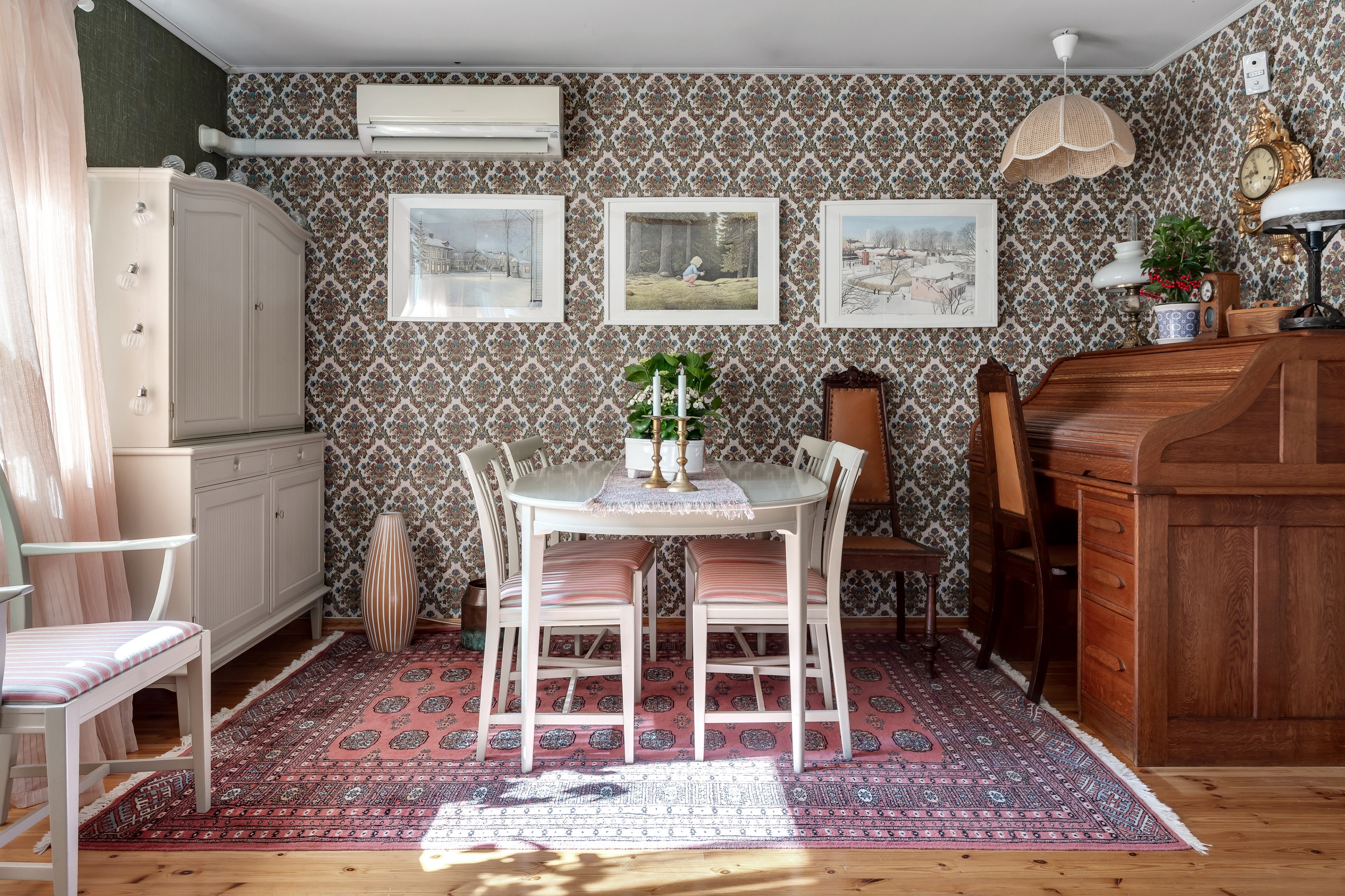Bostadsbild från Bergvägen 8, Såld i Storvreta, Uppsala