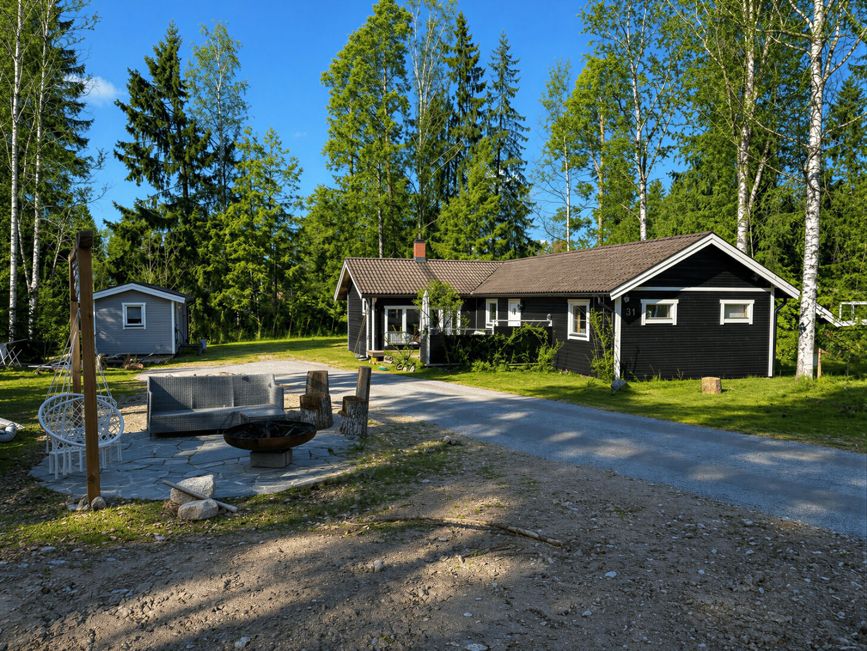 Bostadsbild från Hinsaringen 31, Kommande i Evlinge, Värmdö