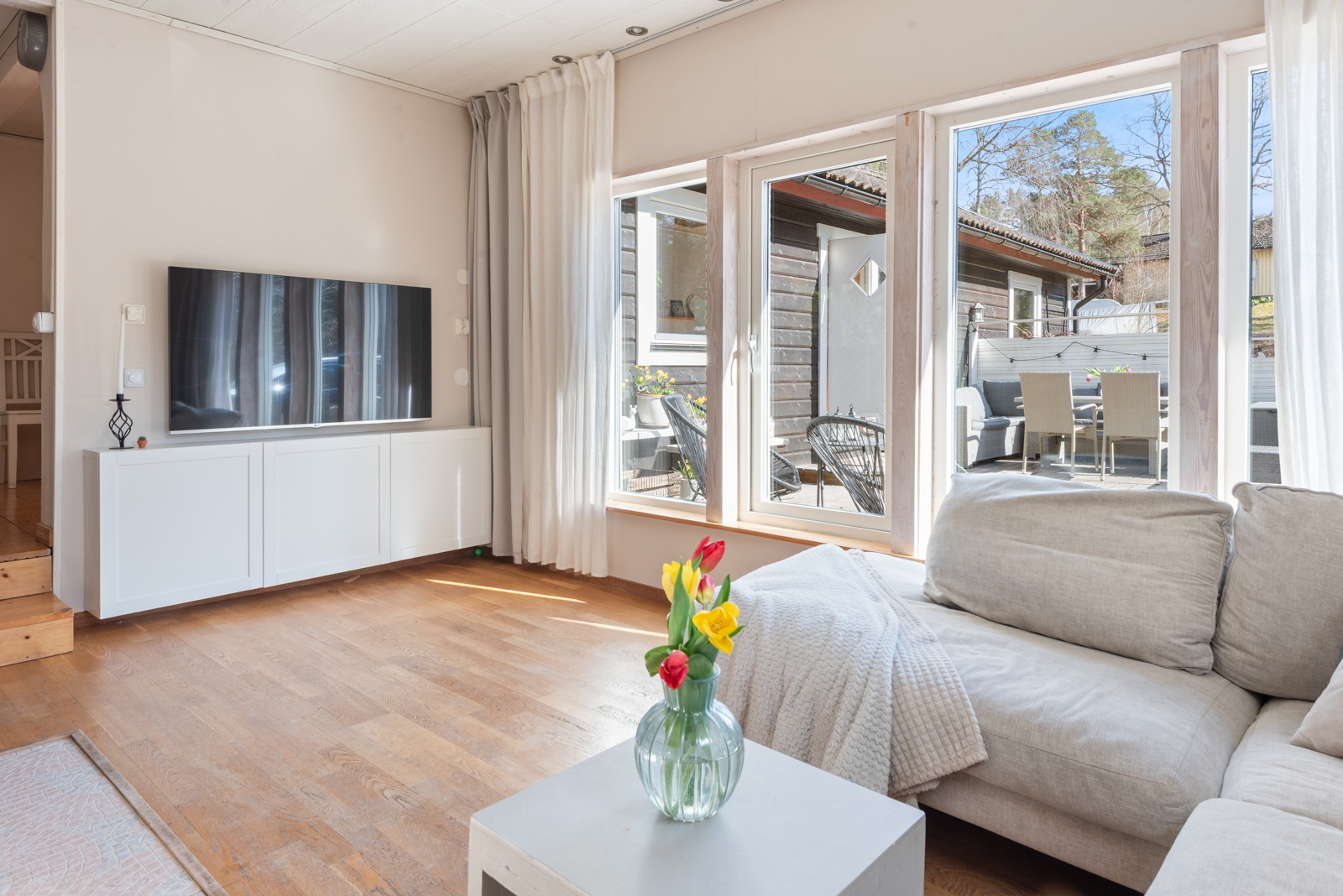 Bostadsbild från Hinsaringen 31, Kommande i Evlinge, Värmdö