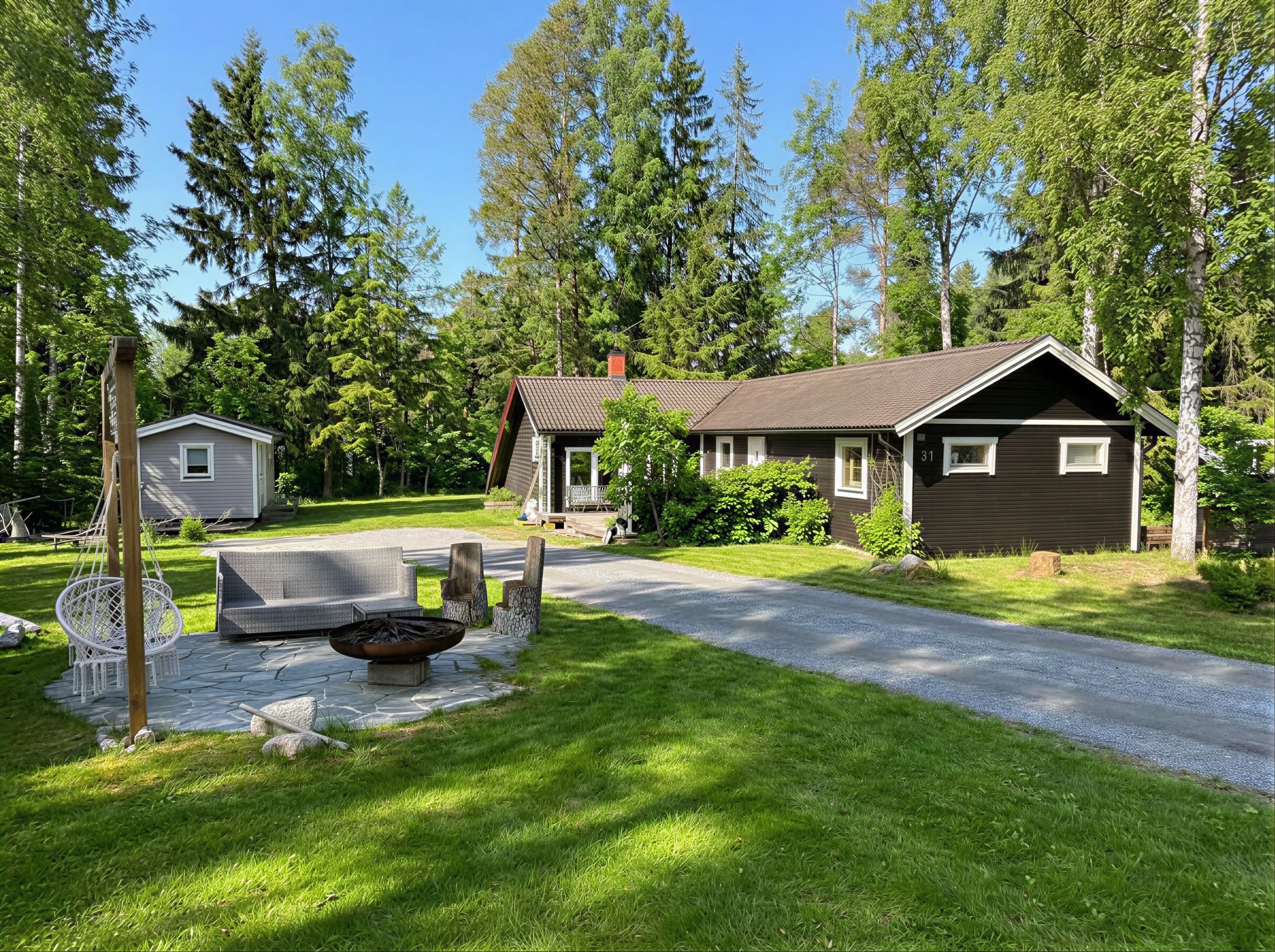 Bostadsbild från Hinsaringen 31, Kommande i Evlinge, Värmdö