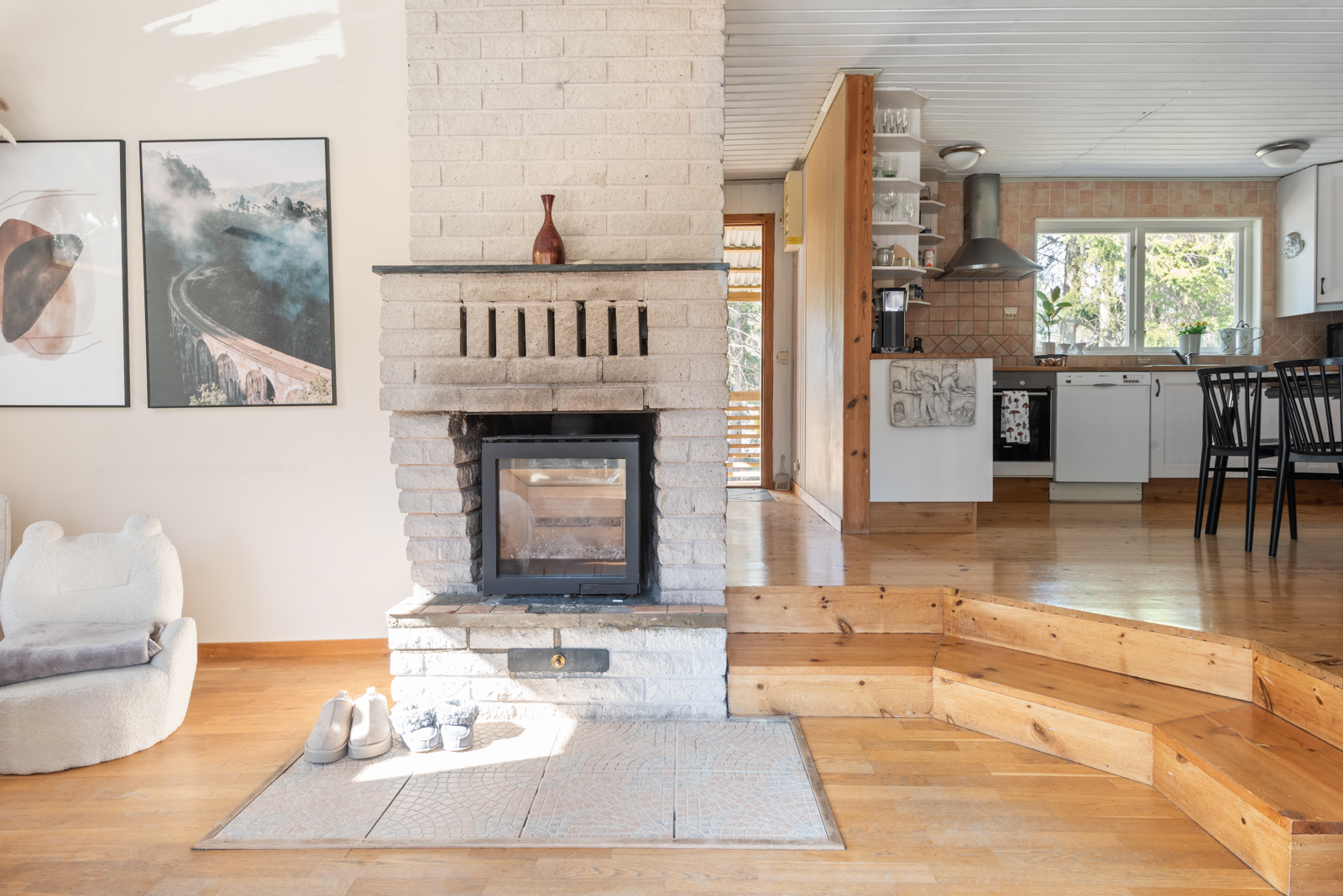 Bostadsbild från Hinsaringen 31, Kommande i Evlinge, Värmdö