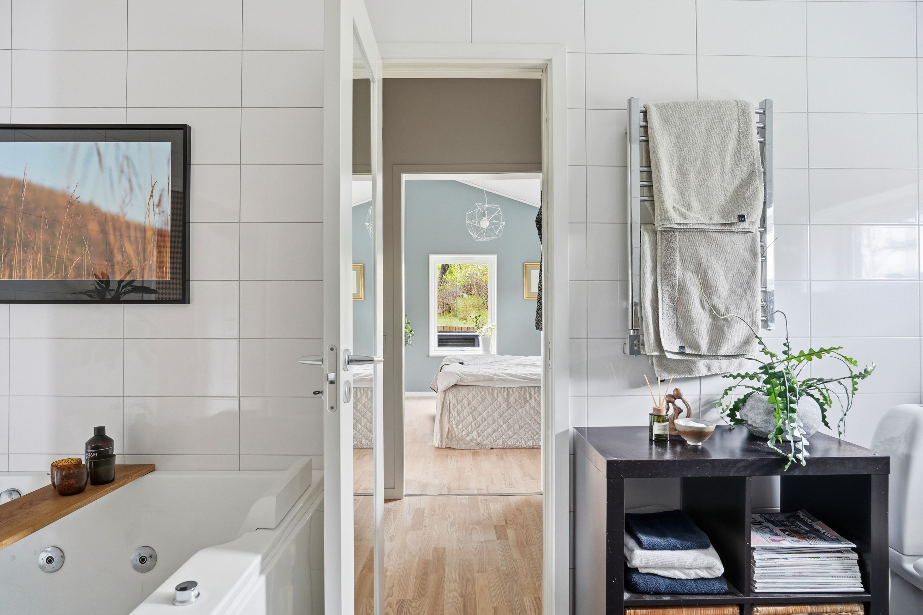 Bostadsbild från Klamparvägen 12, Såld i Rasbo, Uppsala