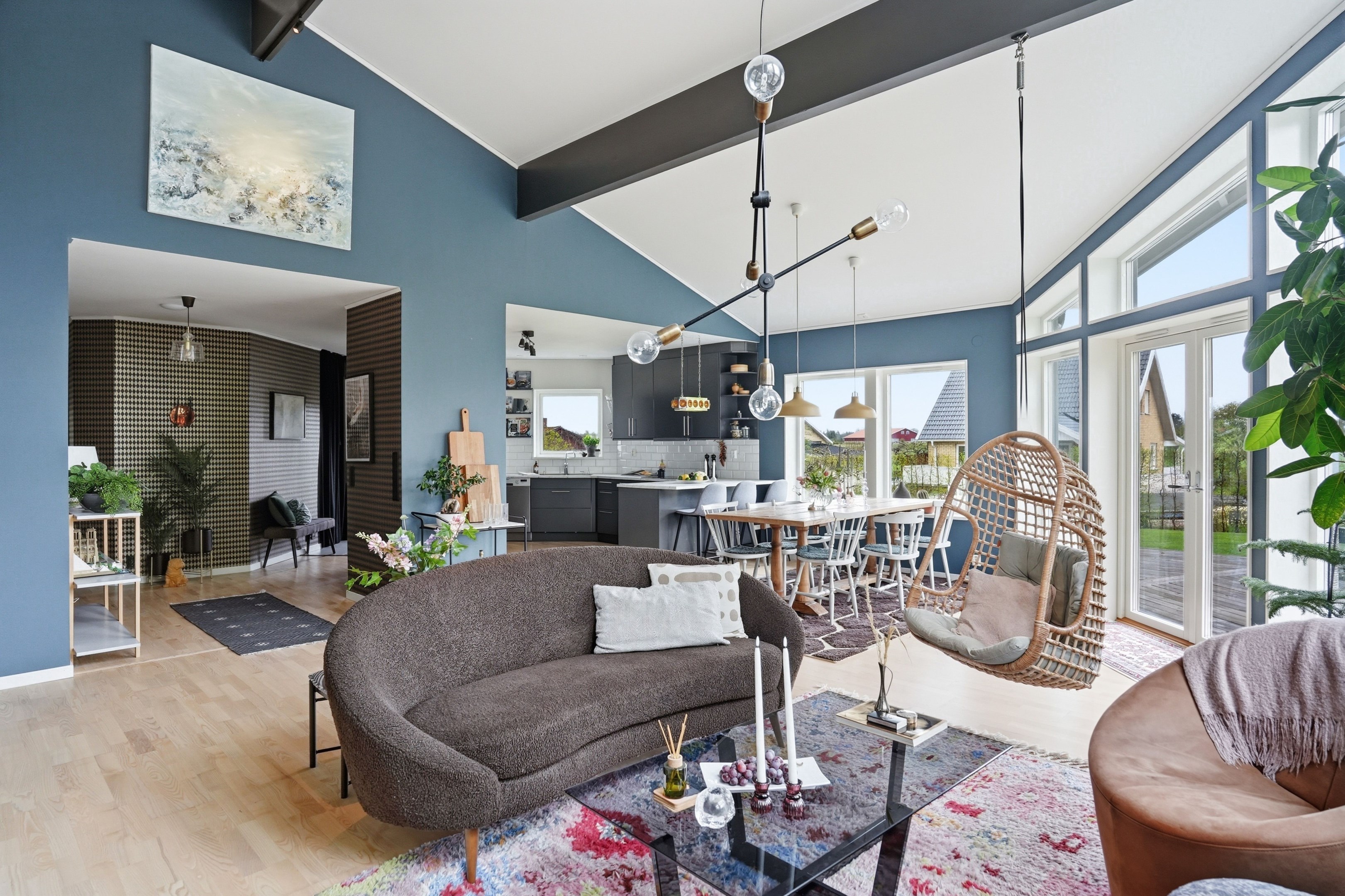 Bostadsbild från Klamparvägen 12, Såld i Rasbo, Uppsala