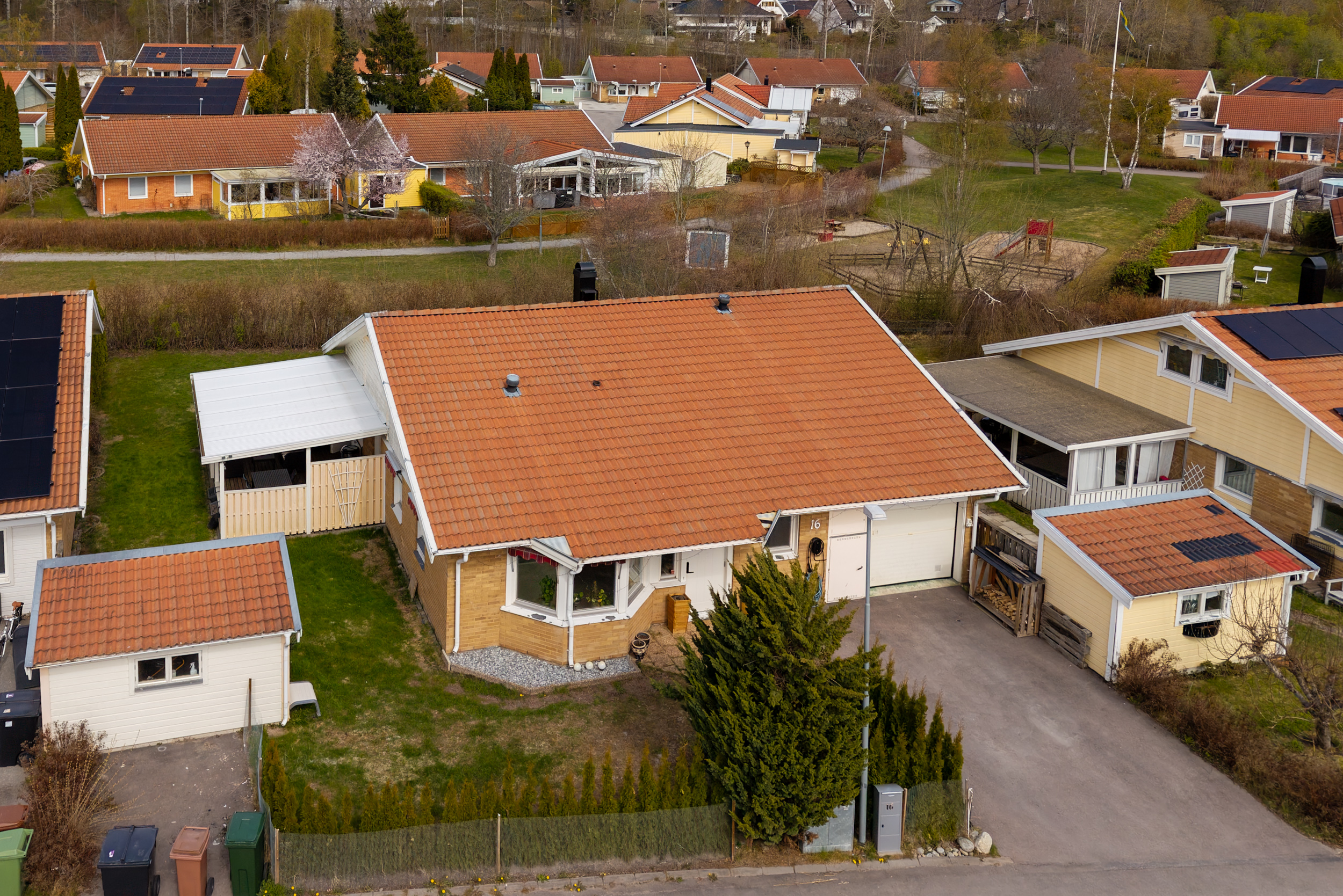 Bostadsbild från Dalslandsvägen 16, Till salu i Gryta, Västerås