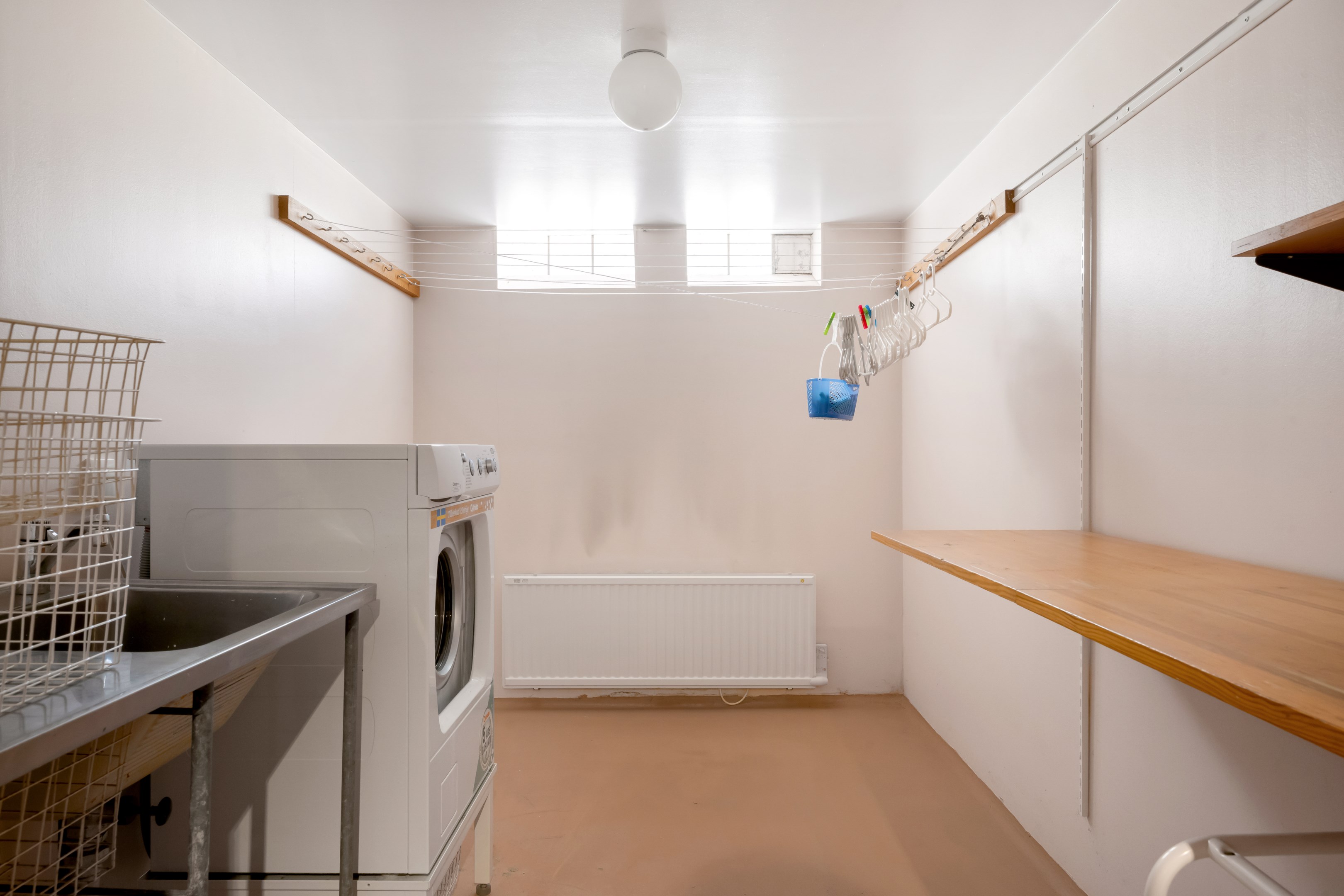 Bostadsbild från Svedbovägen 14, Såld i Vänge, Uppsala