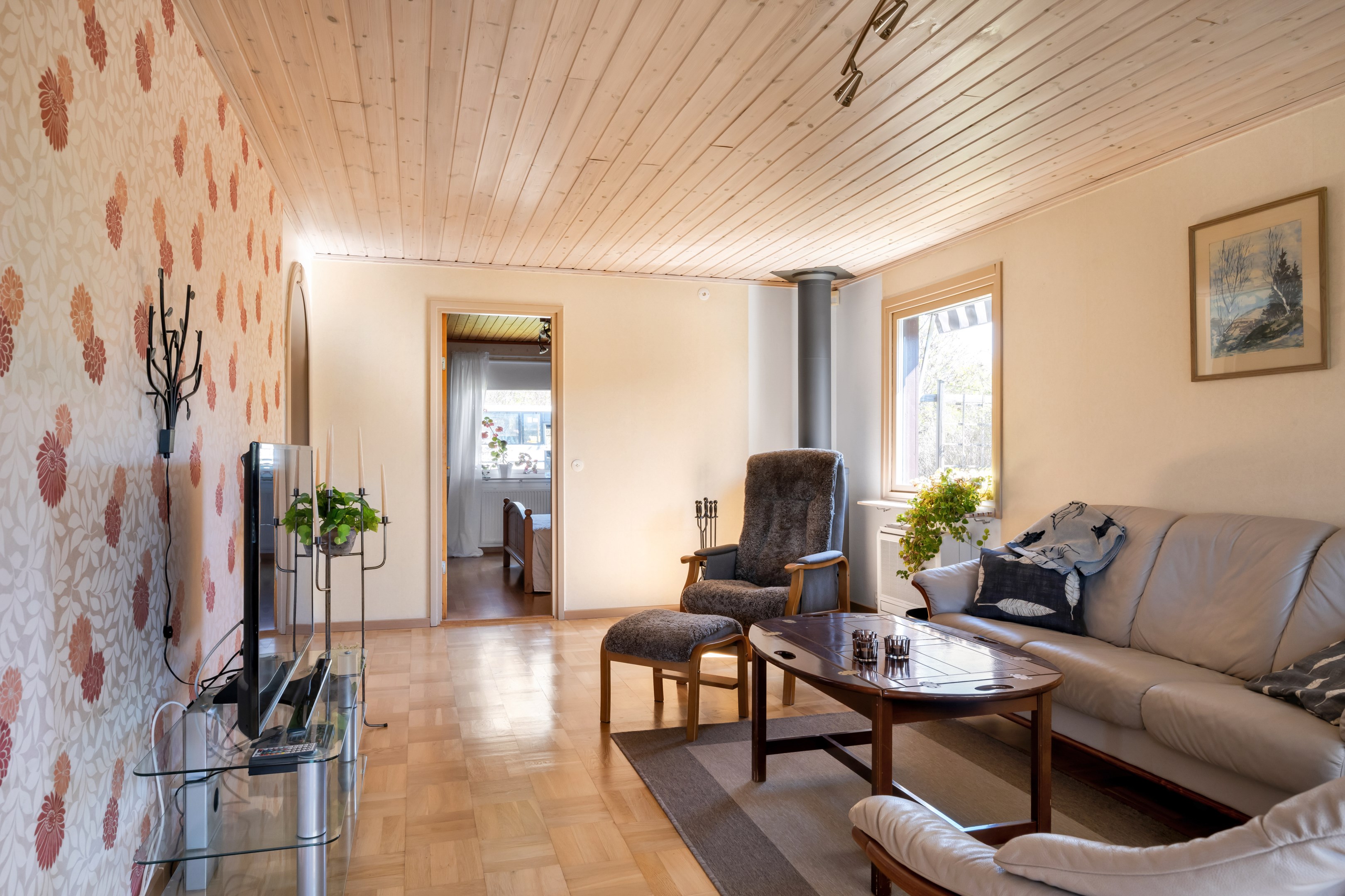 Bostadsbild från Svedbovägen 14, Såld i Vänge, Uppsala