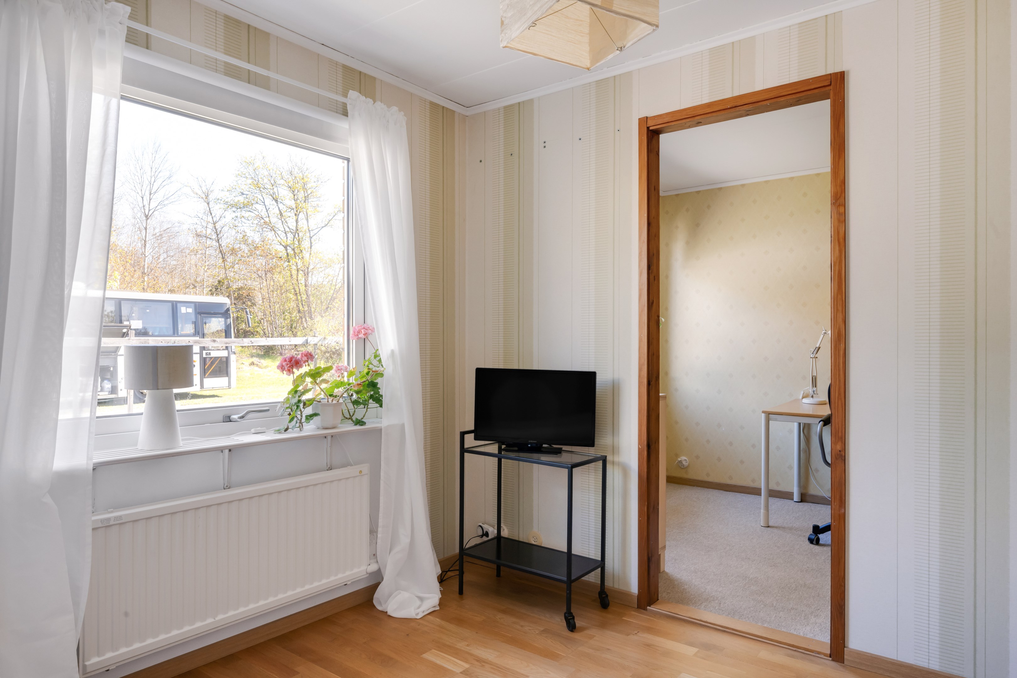 Bostadsbild från Svedbovägen 14, Såld i Vänge, Uppsala