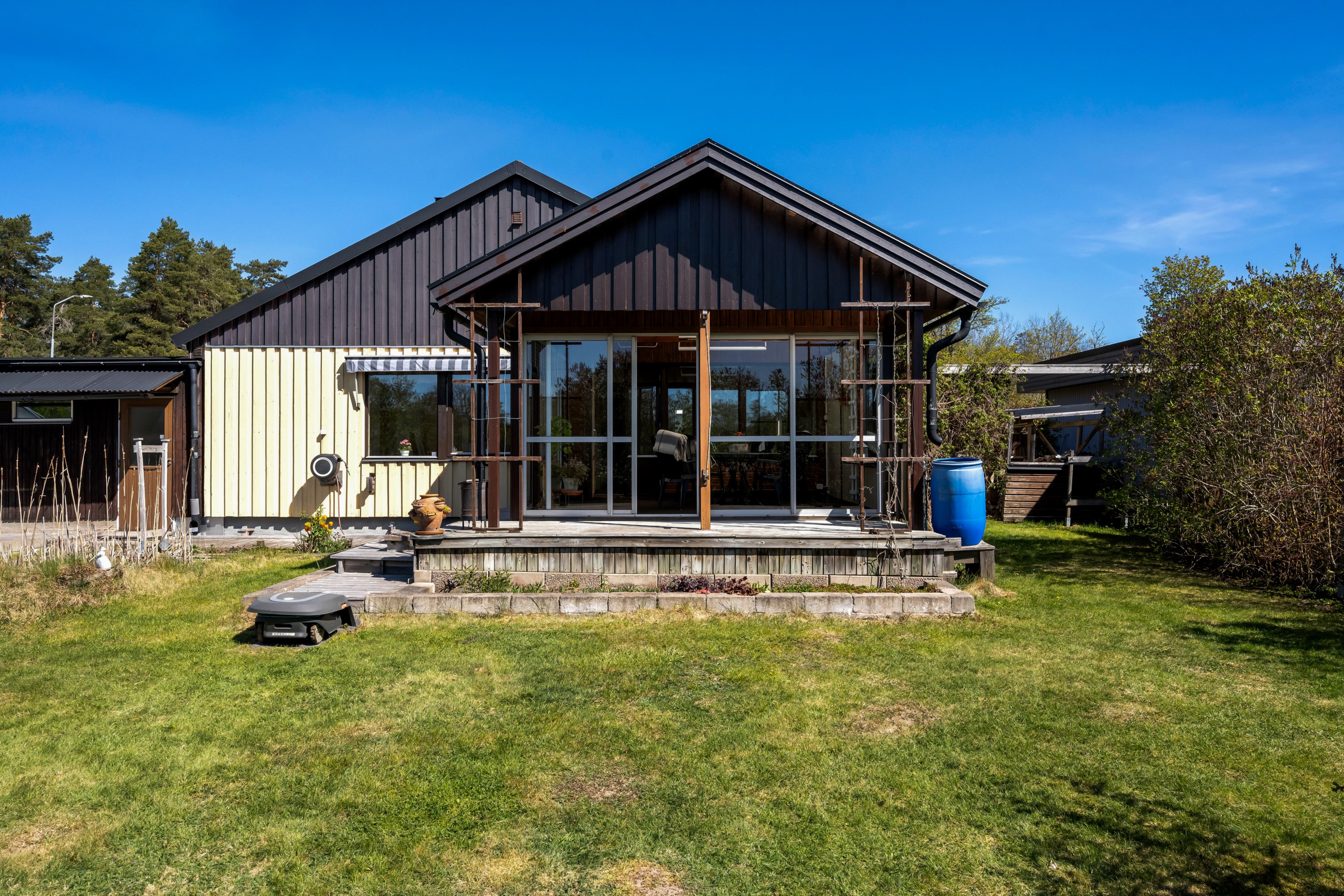 Bostadsbild från Svedbovägen 14, Såld i Vänge, Uppsala