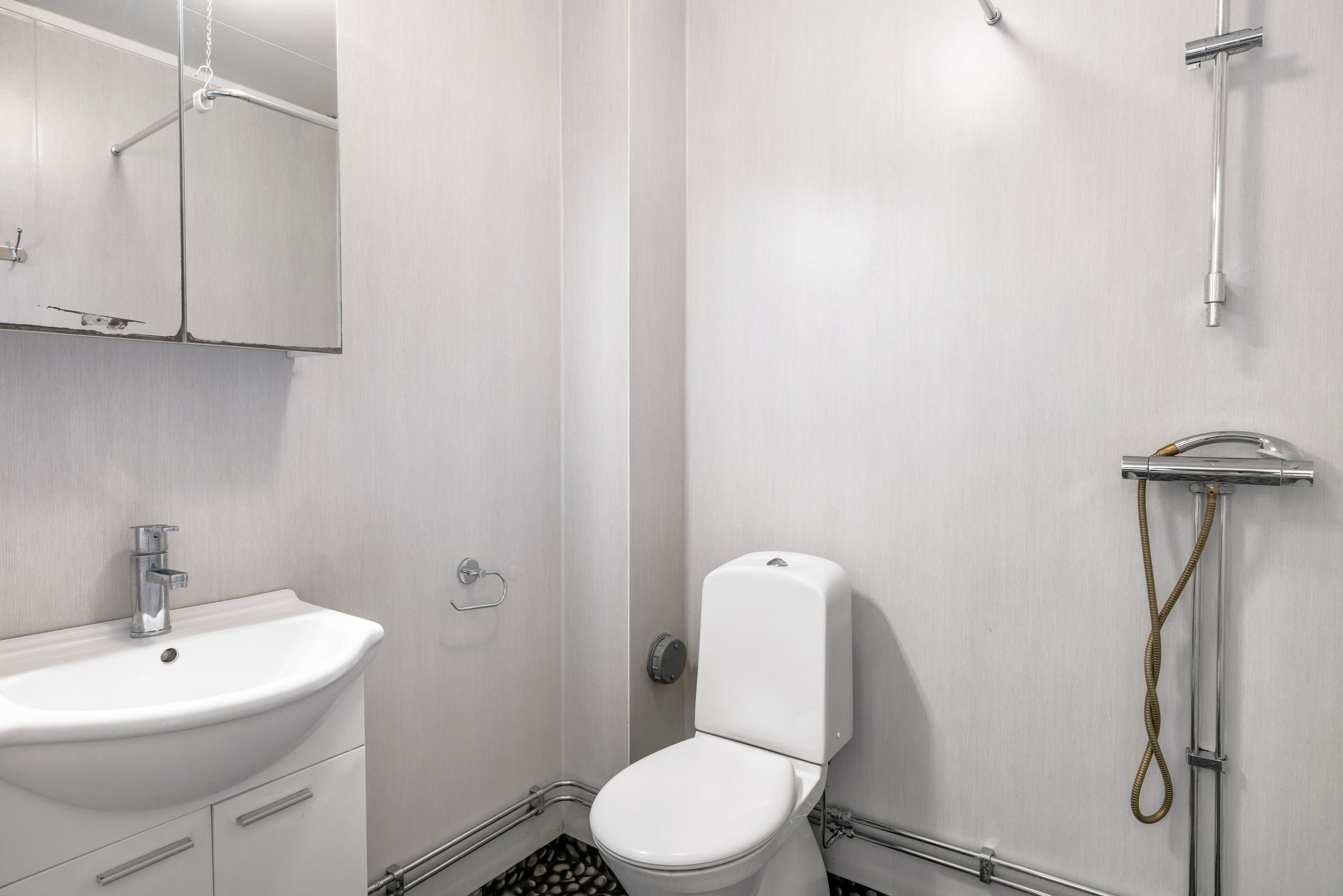 Bostadsbild från Åskmolnsvägen 33, Till salu i Storvreta, Uppsala