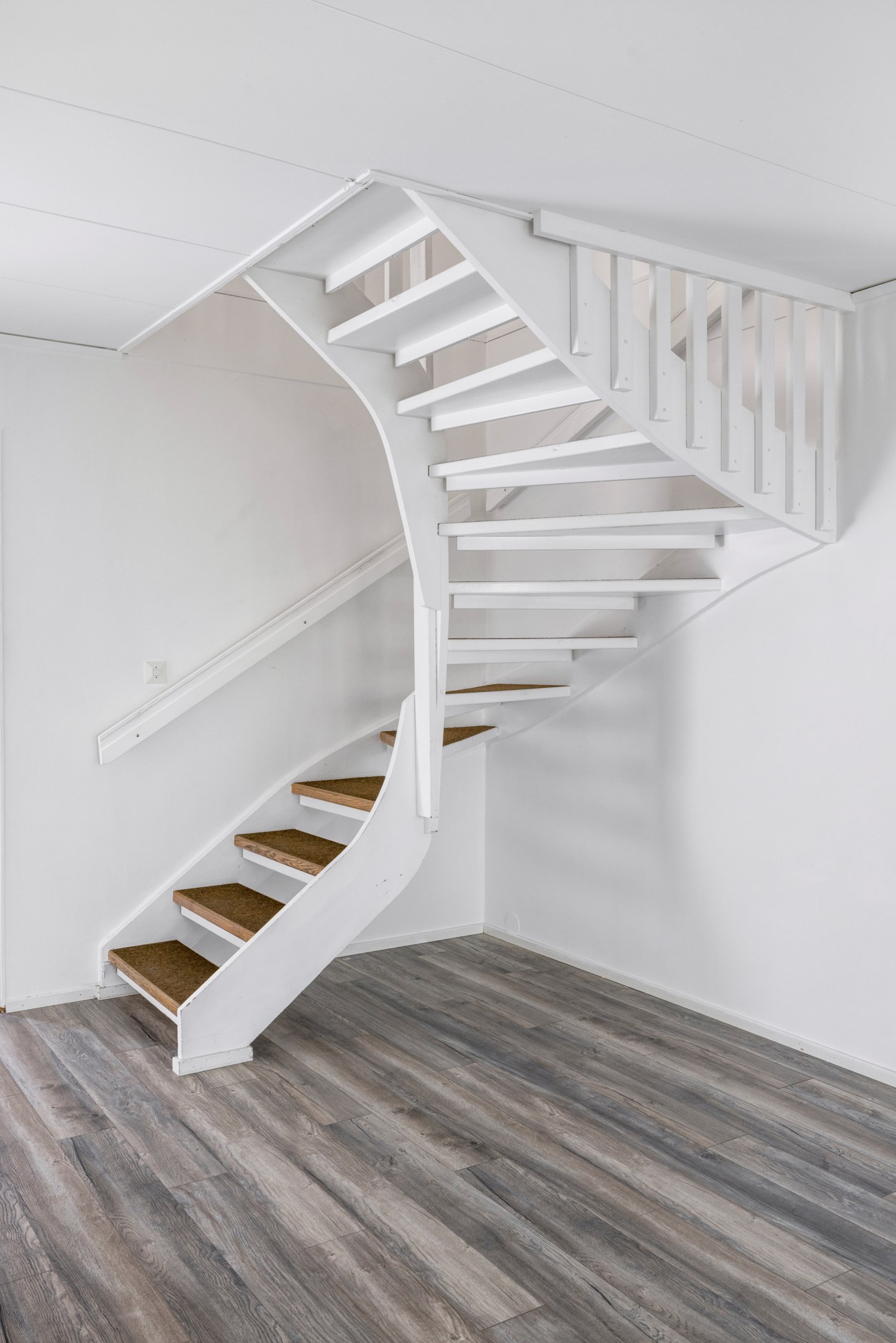 Bostadsbild från Åskmolnsvägen 33, Till salu i Storvreta, Uppsala