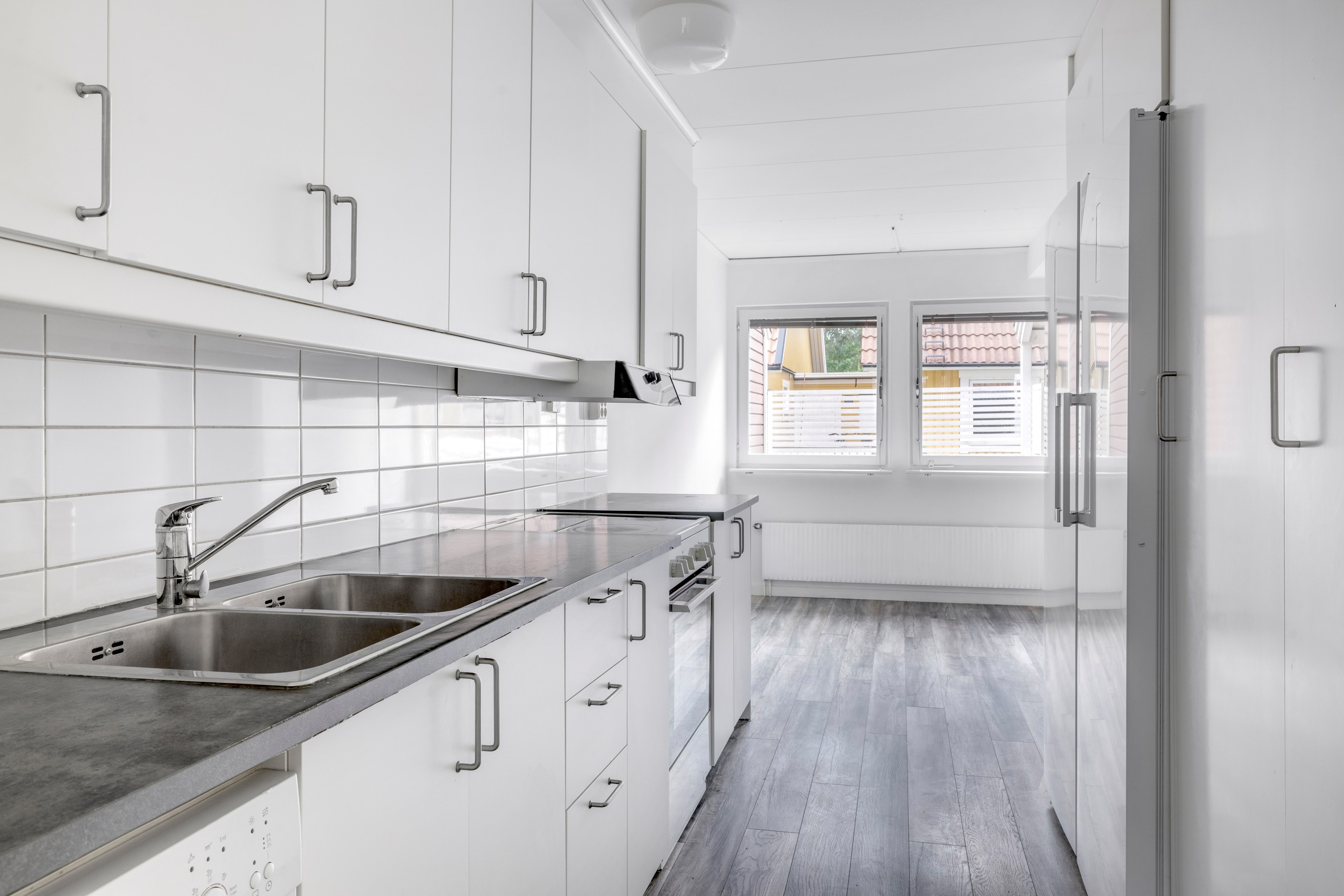 Bostadsbild från Åskmolnsvägen 33, Till salu i Storvreta, Uppsala