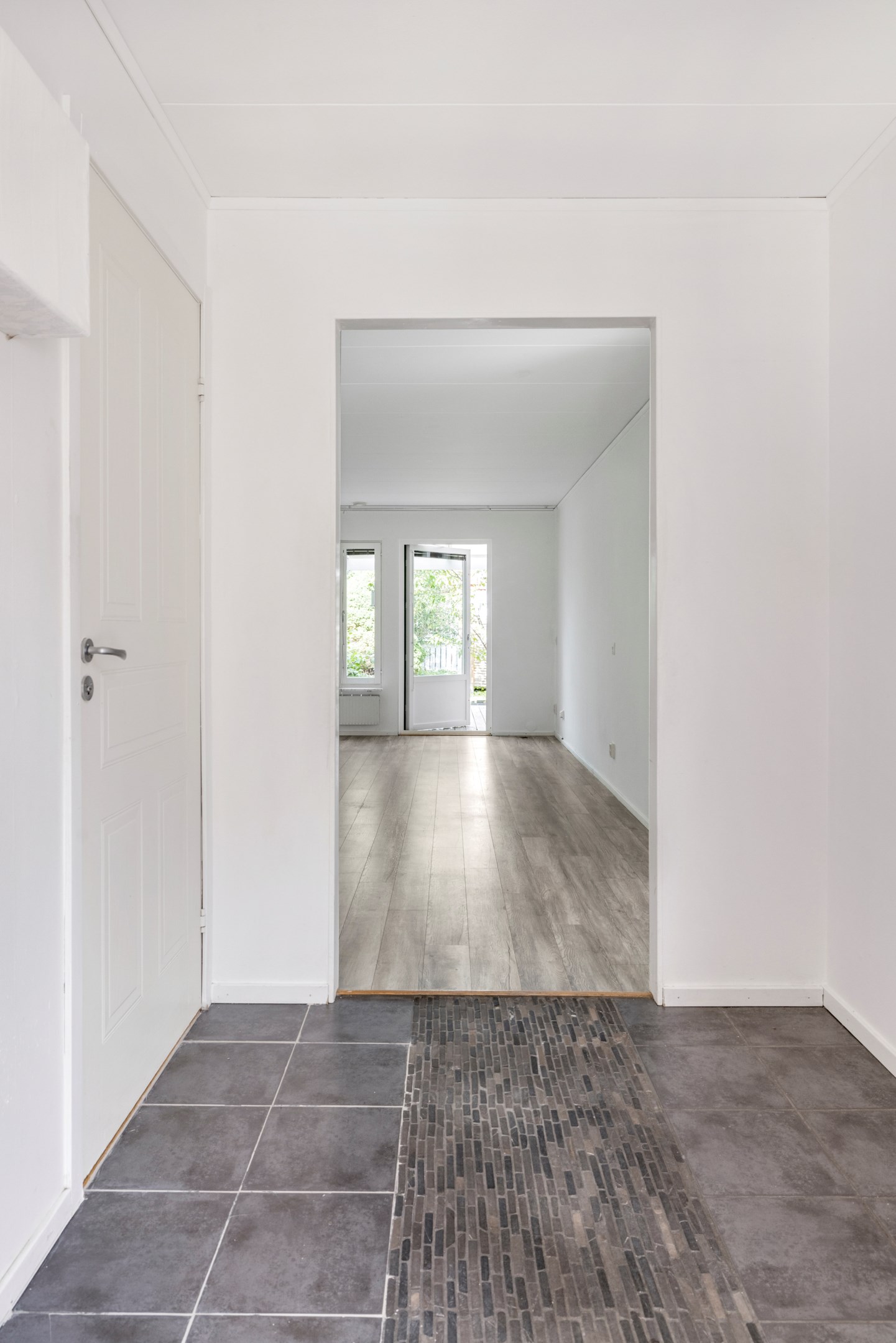 Bostadsbild från Åskmolnsvägen 33, Till salu i Storvreta, Uppsala