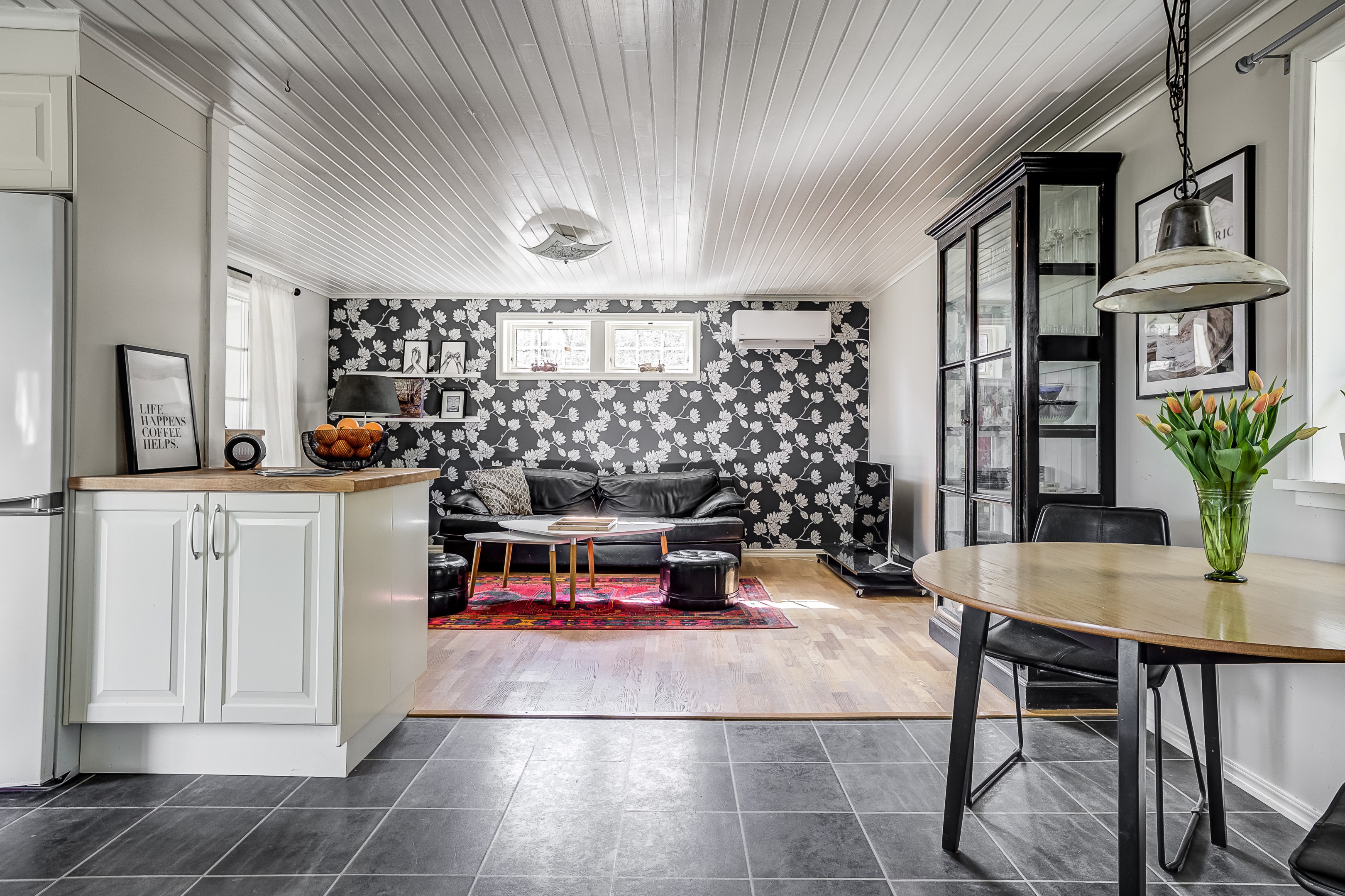 Bostadsbild från Borstbol 4, Till salu i Rasbokil, Uppsala