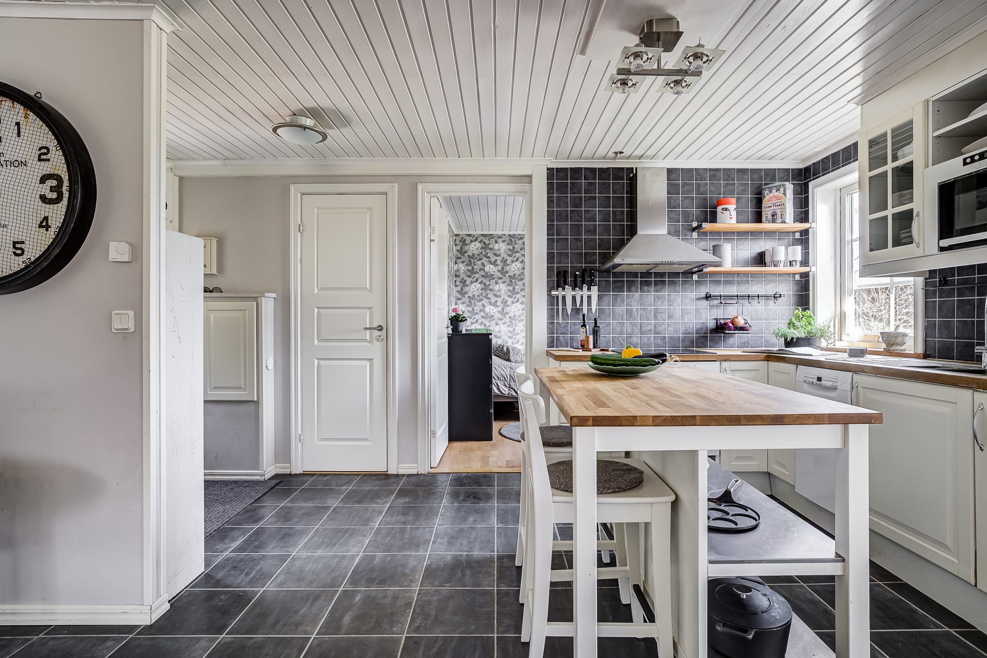 Bostadsbild från Borstbol 4, Till salu i Rasbokil, Uppsala