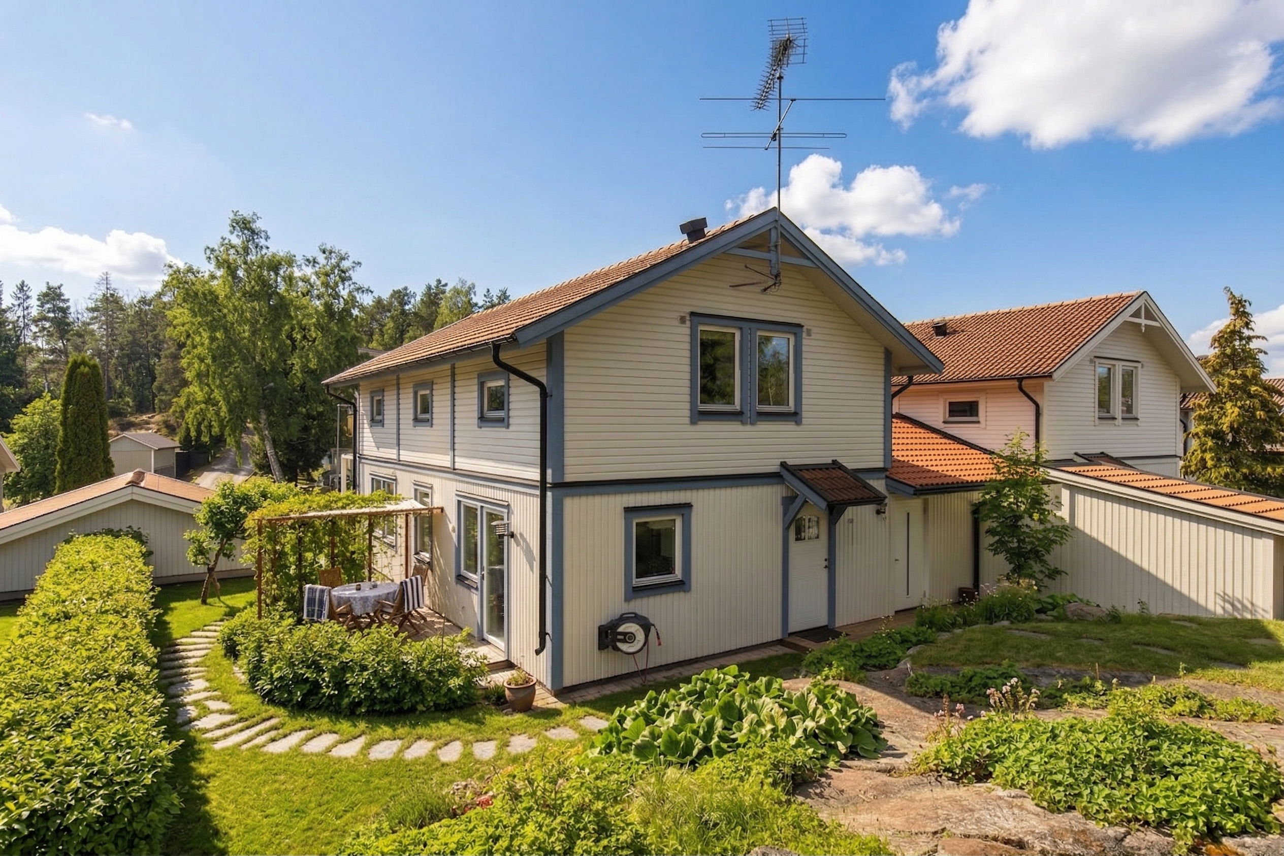 Bostadsbild från Fäbodvägen 27, Såld i Norra Lännersta, Nacka