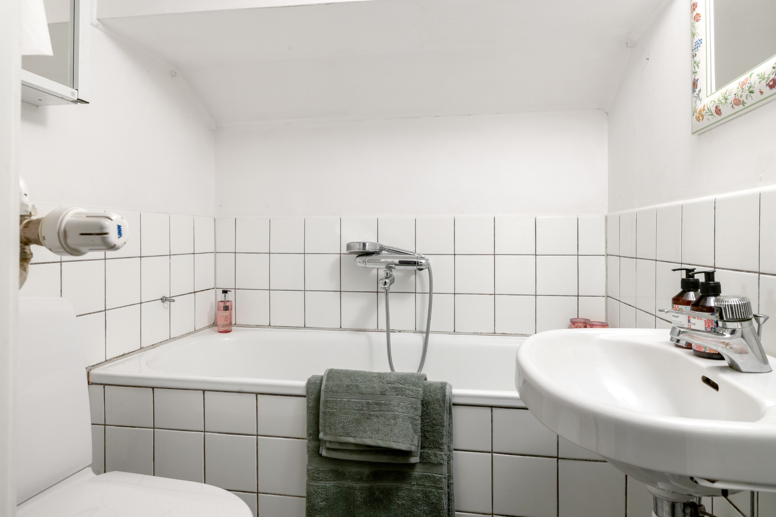 Bostadsbild från Gamla landsvägen 107, Till salu i Vittinge, Heby
