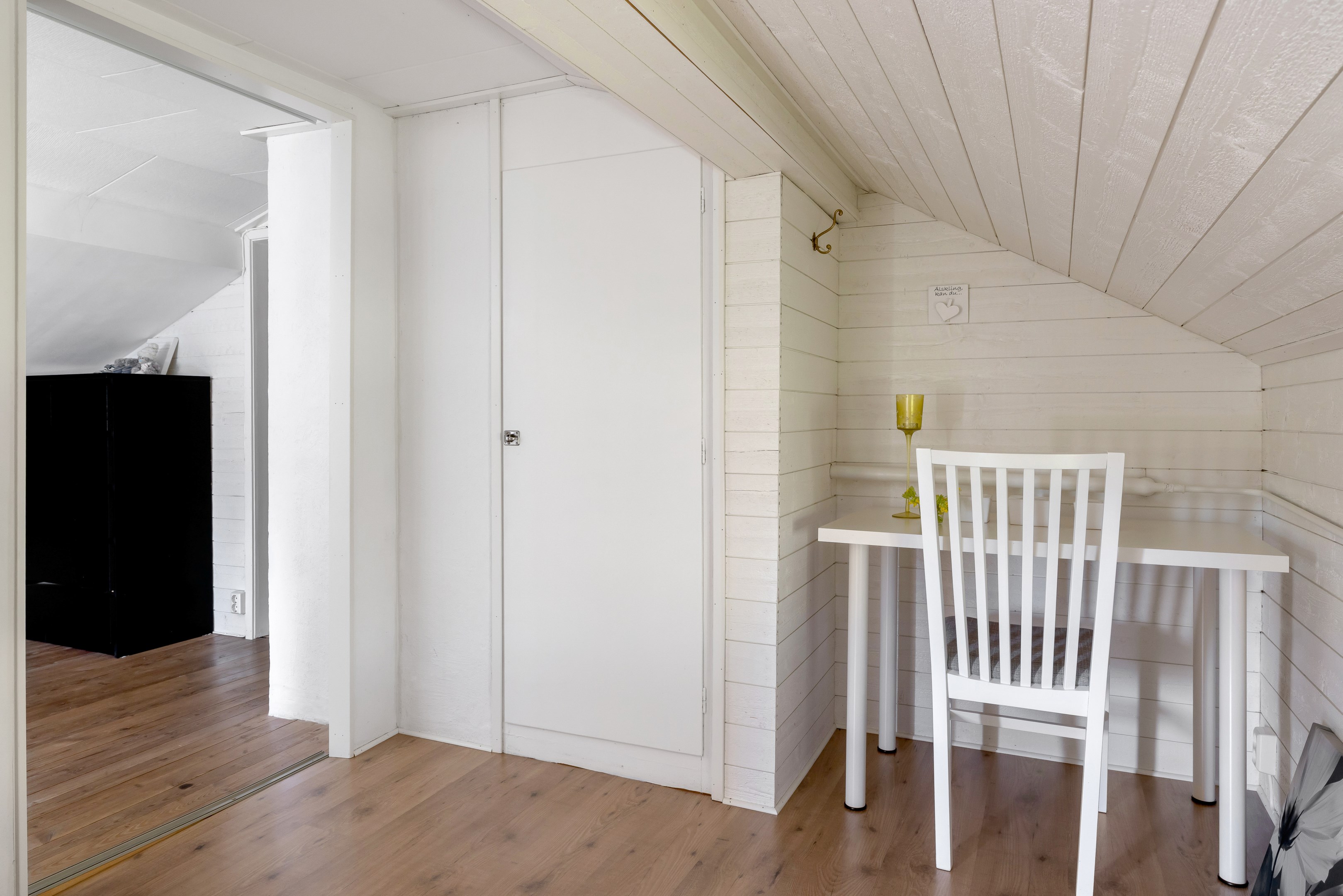 Bostadsbild från Gamla landsvägen 107, Till salu i Vittinge, Heby