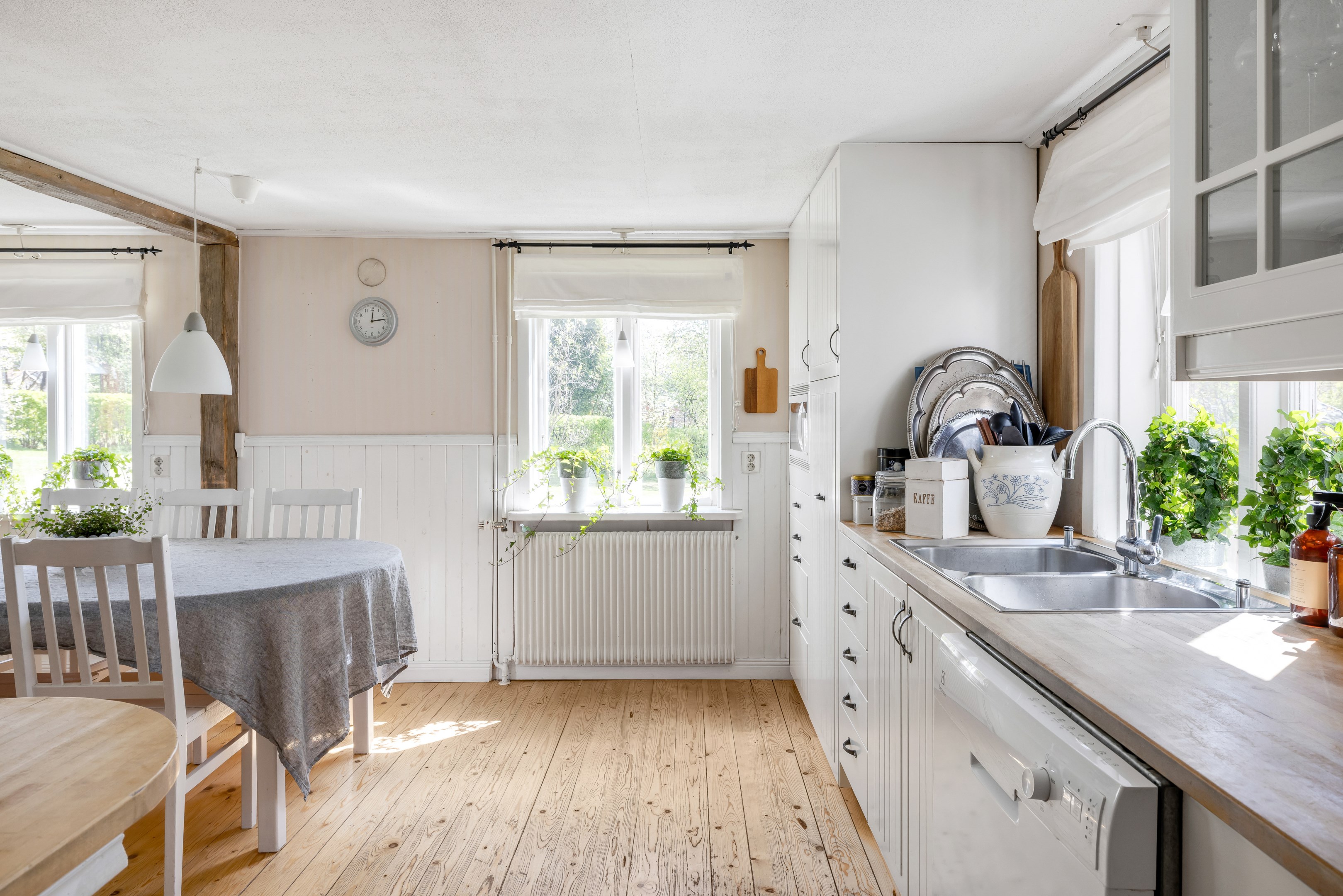 Bostadsbild från Gamla landsvägen 107, Till salu i Vittinge, Heby