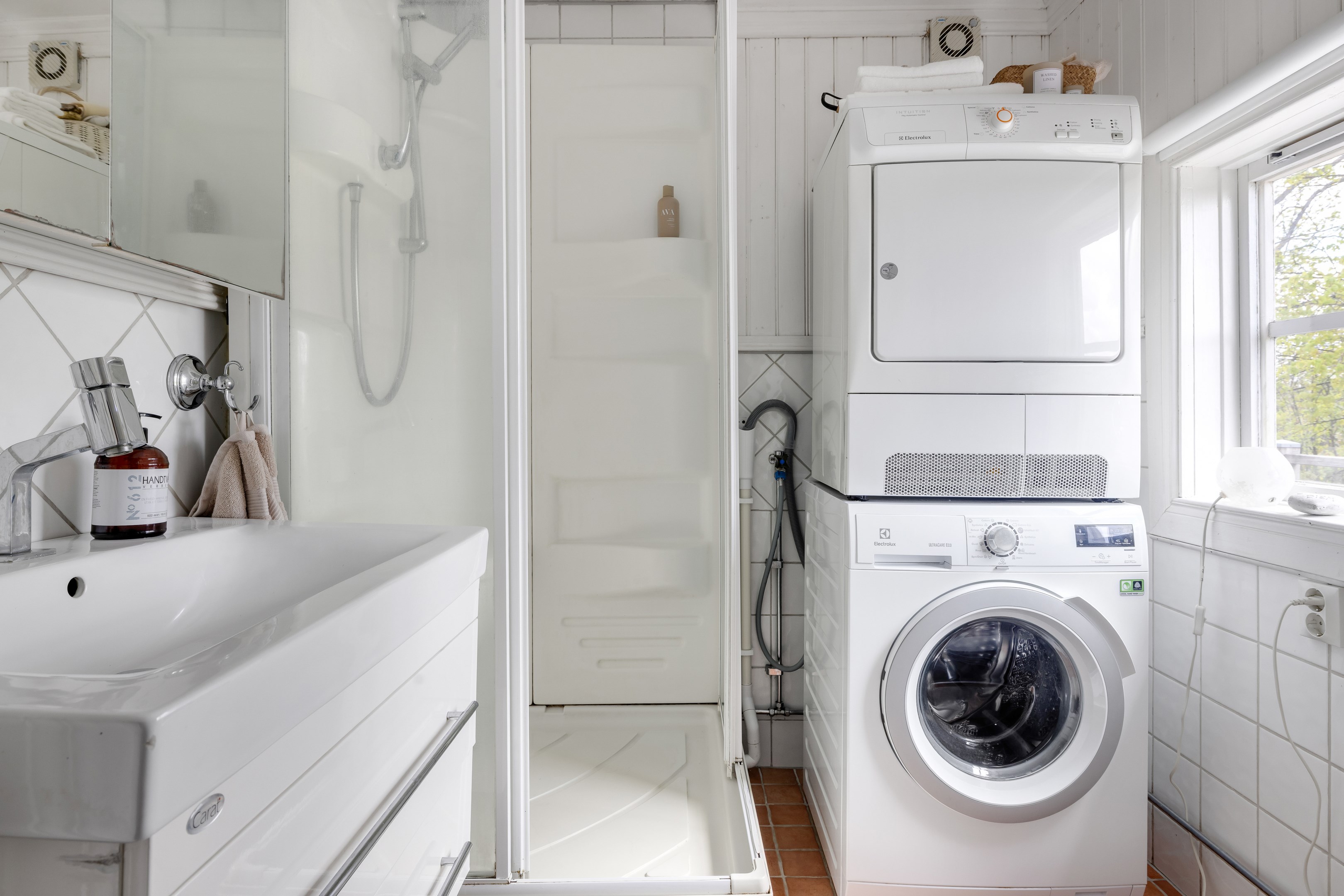 Bostadsbild från Gamla landsvägen 107, Till salu i Vittinge, Heby