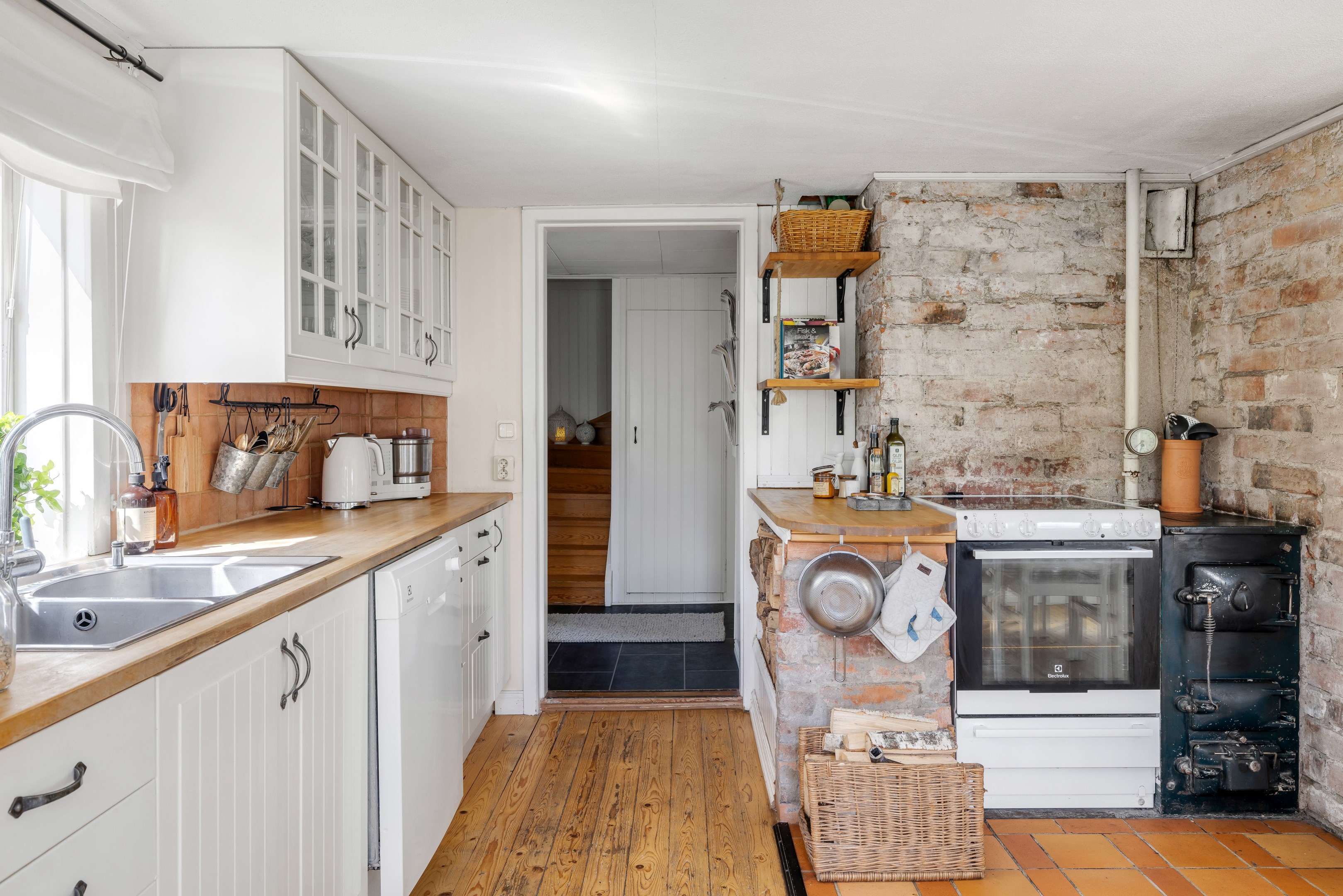 Bostadsbild från Gamla landsvägen 107, Till salu i Vittinge, Heby