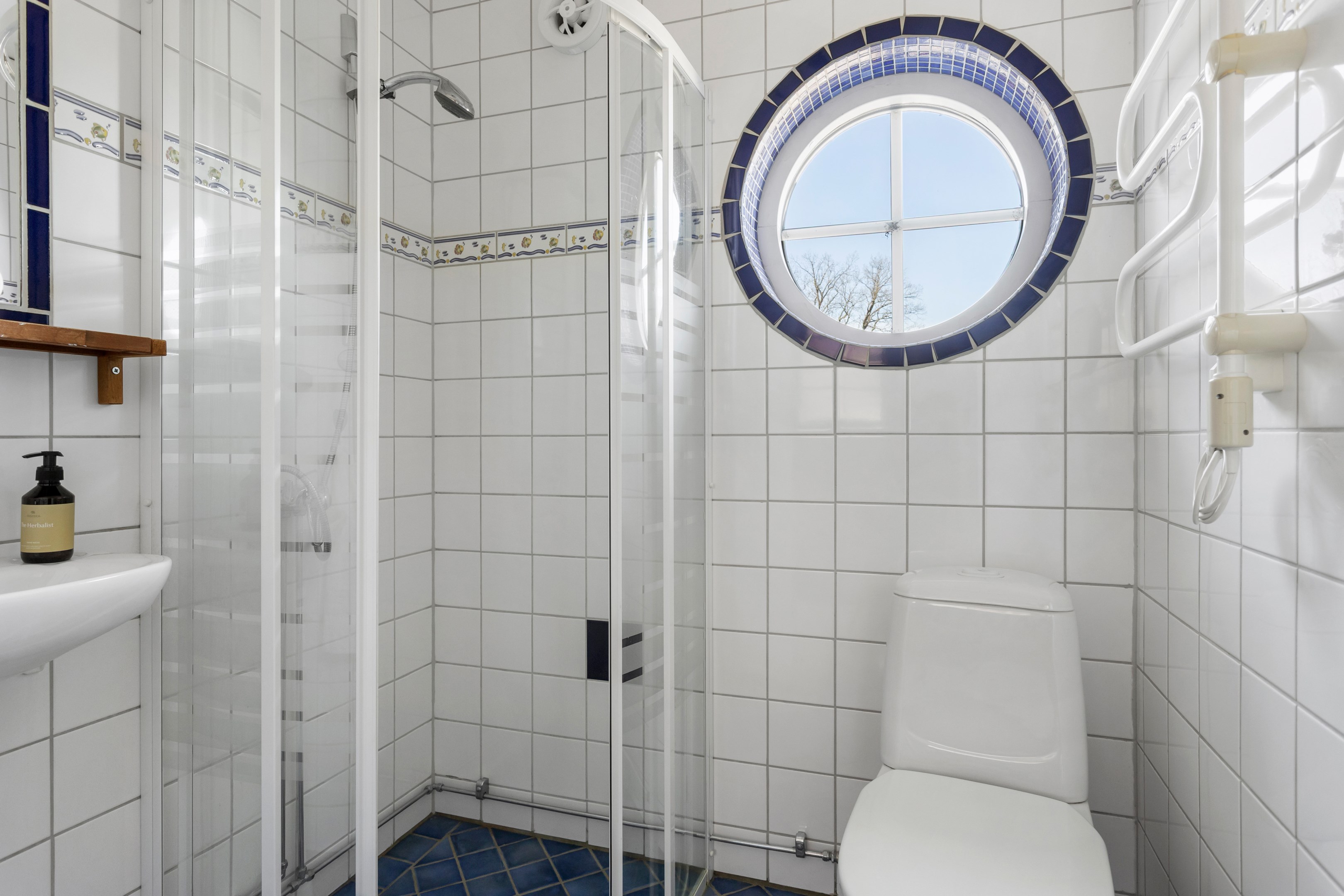 Bostadsbild från Gösta Ekmans väg 23, Till salu i Eriksvik, Nacka