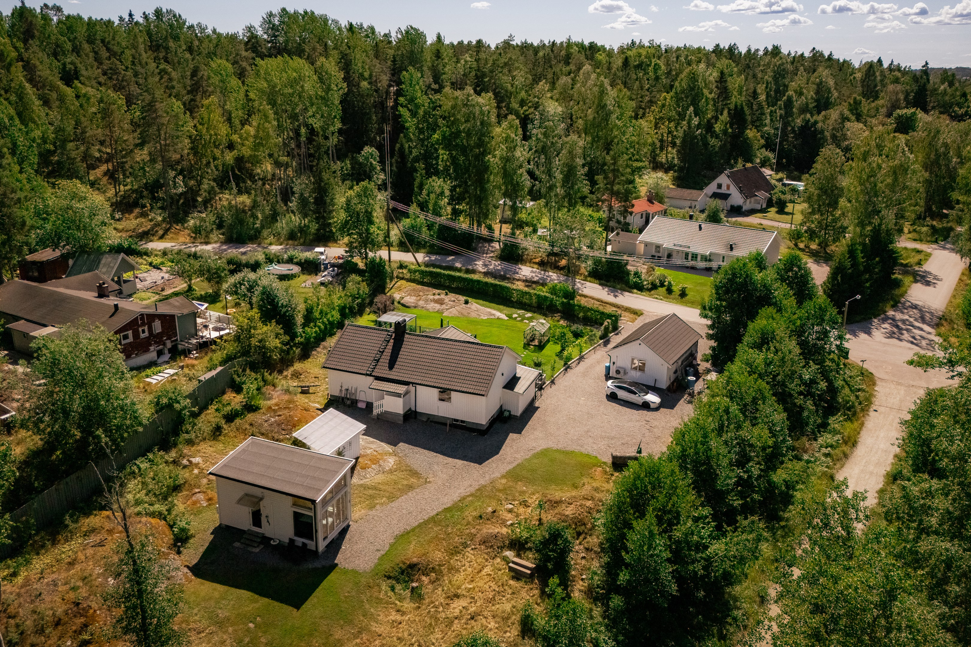 Bostadsbild från Björnklostigen 30, Till salu i Herrviksnäs, Värmdö