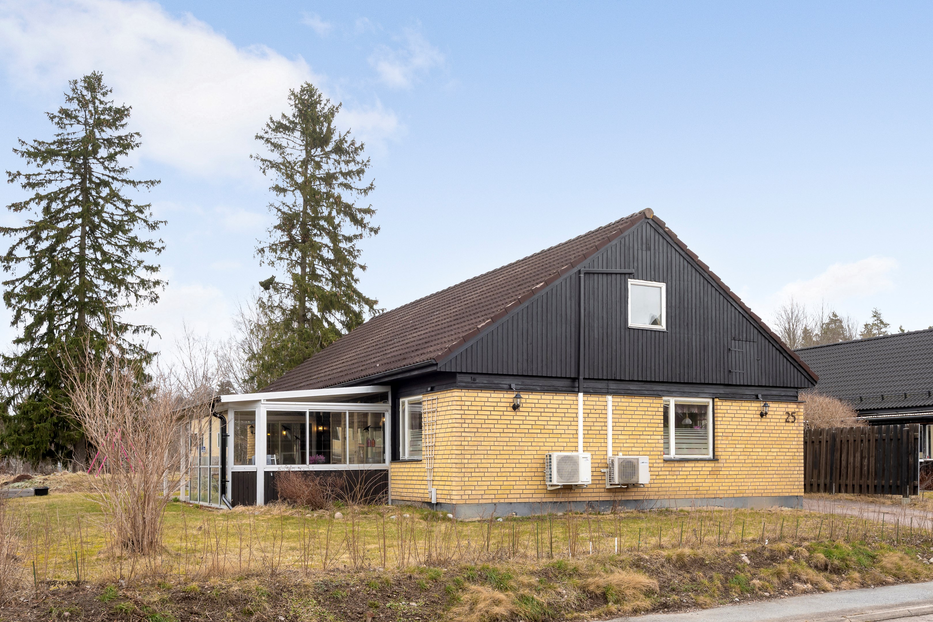 Bostadsbild från Isgrenavägen 25, Till salu i Bälinge, Uppsala