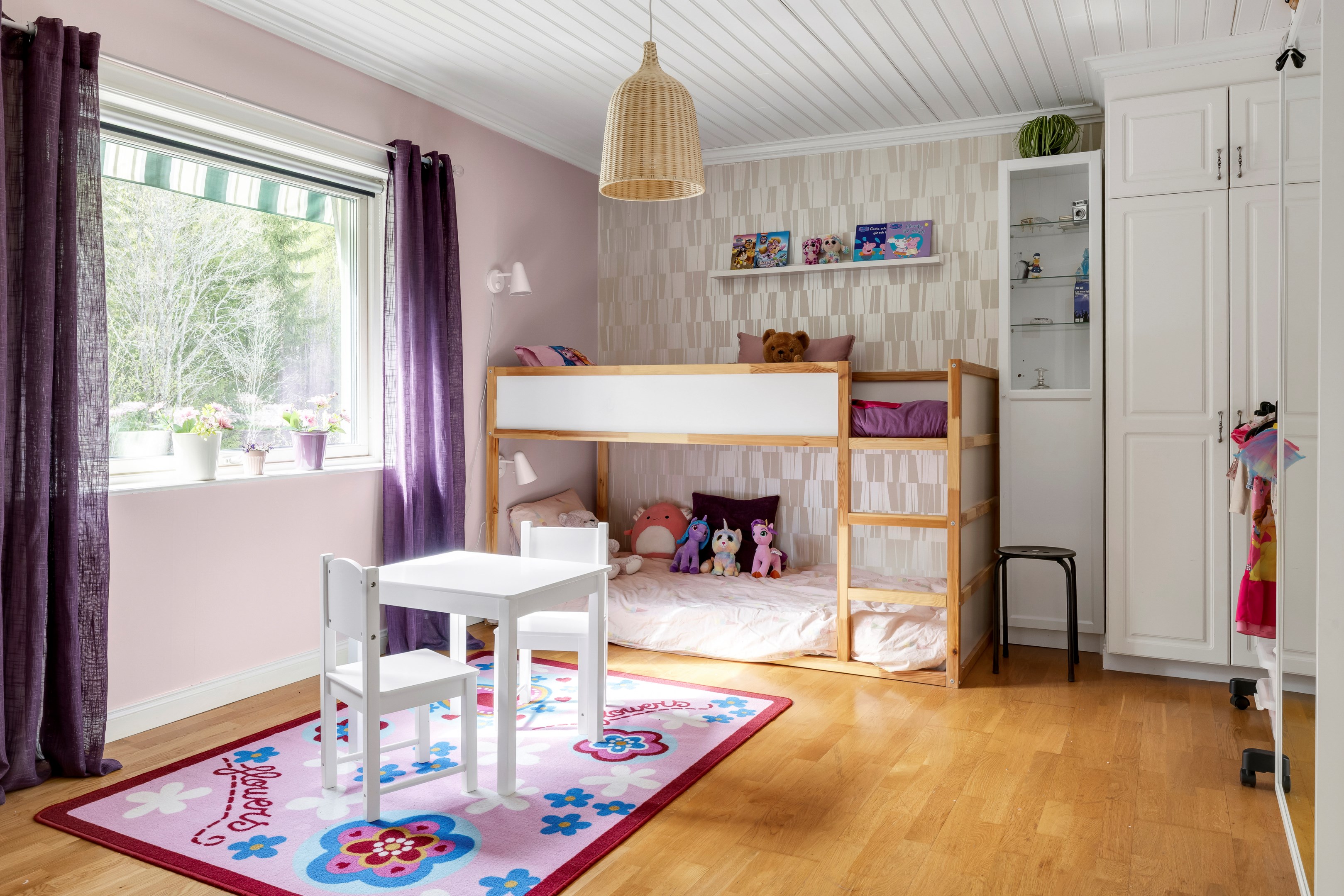 Bostadsbild från Larsbo 1, Till salu i Bälinge/Åkerlänna, Uppsala