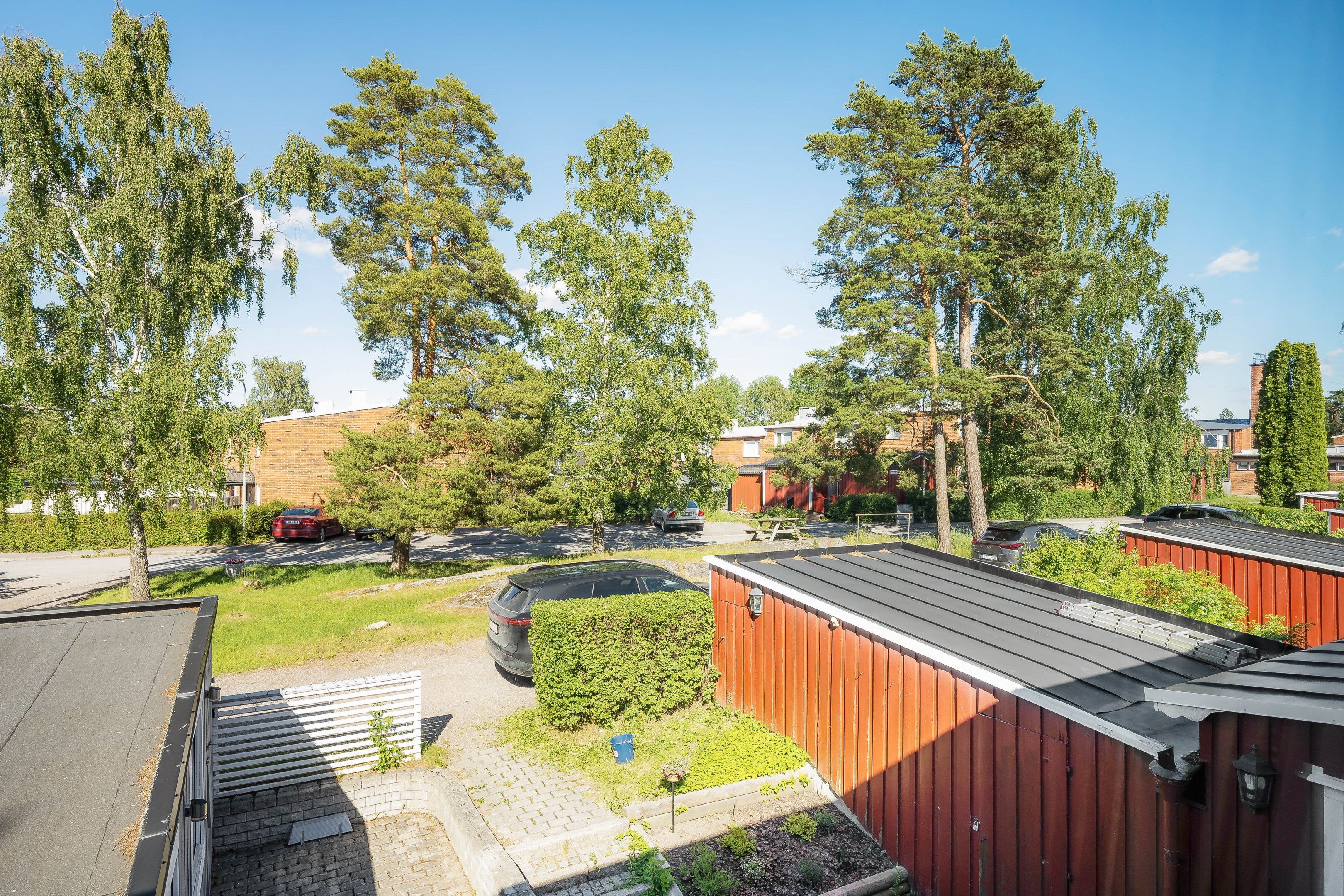 Bostadsbild från Uranusvägen 8, Såld i Skälby, Järfälla