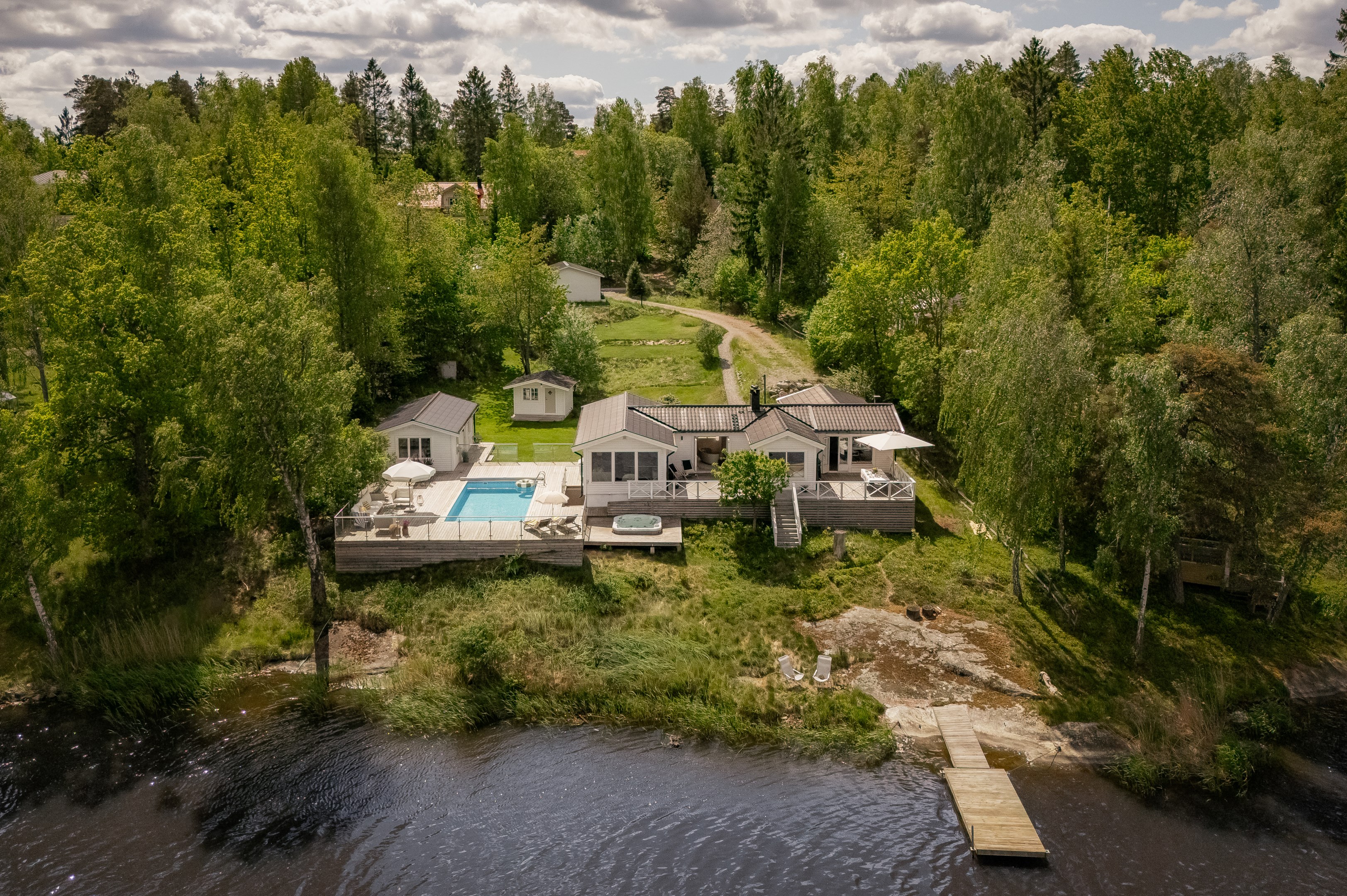 Bostadsbild från Källstigen 3, Såld i Kolvik, Värmdö