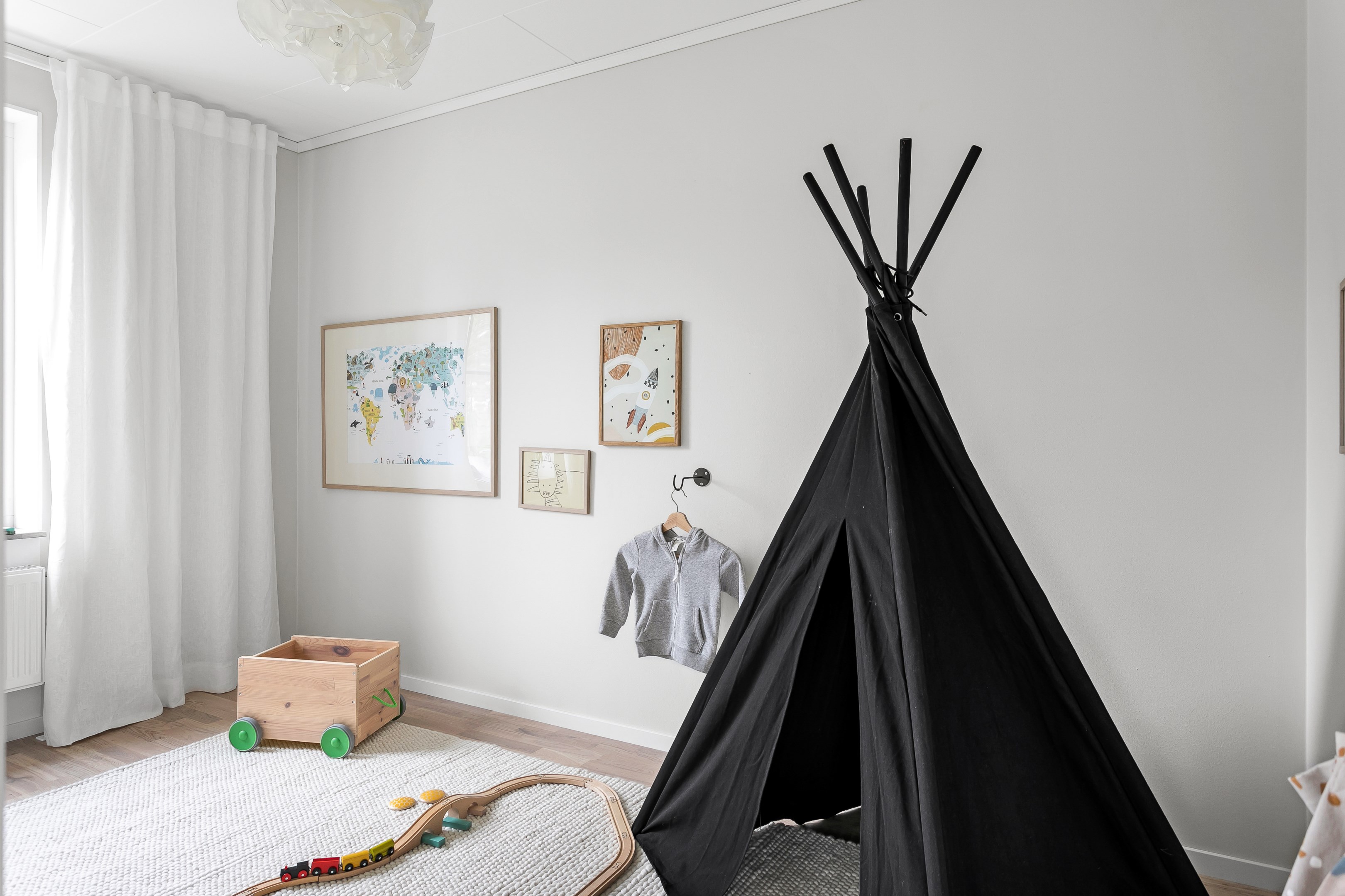 Bostadsbild från Häggrotsvägen 4, Till salu i Skölsta, Uppsala