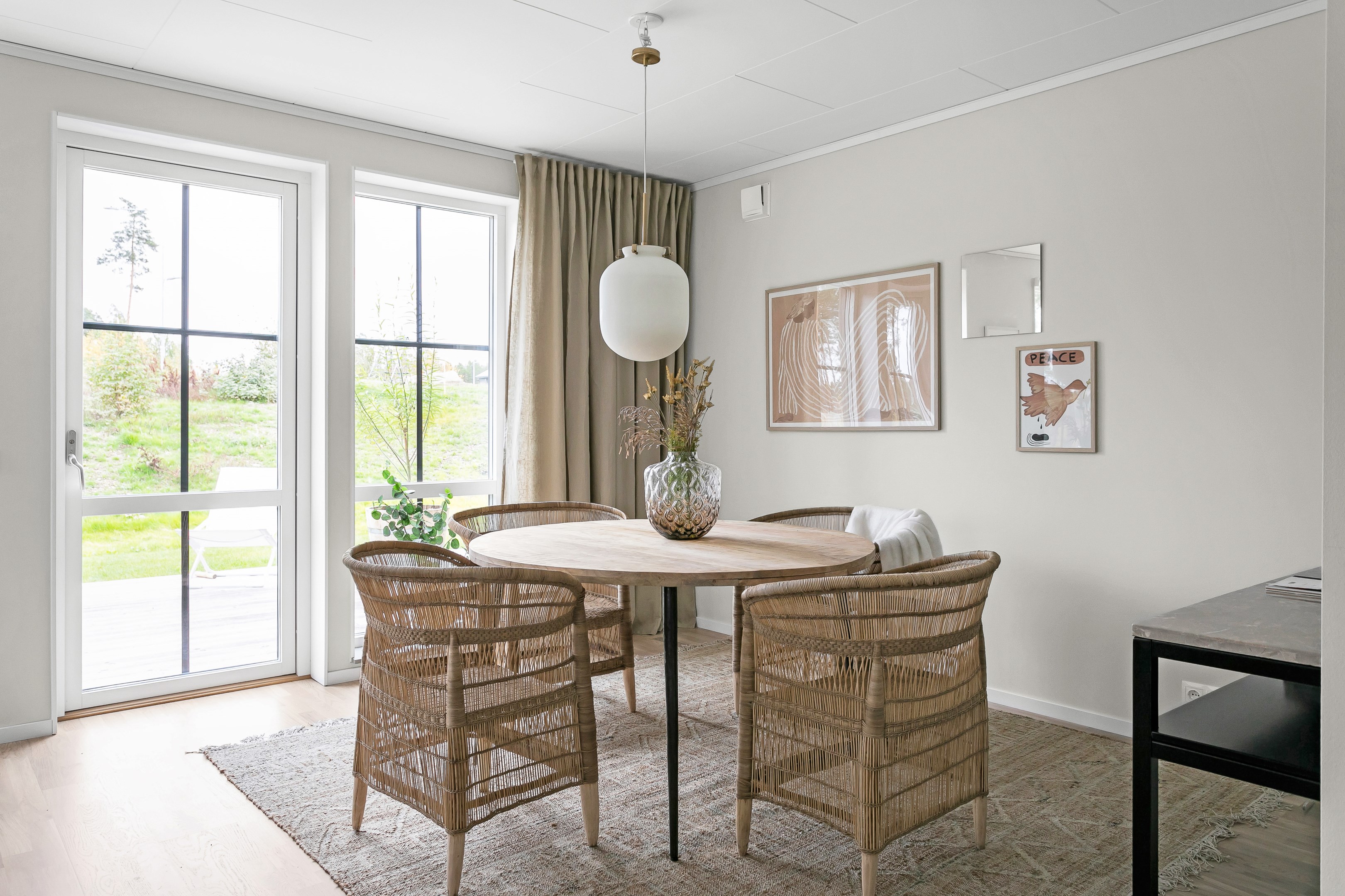 Bostadsbild från Häggrotsvägen 4, Till salu i Skölsta, Uppsala